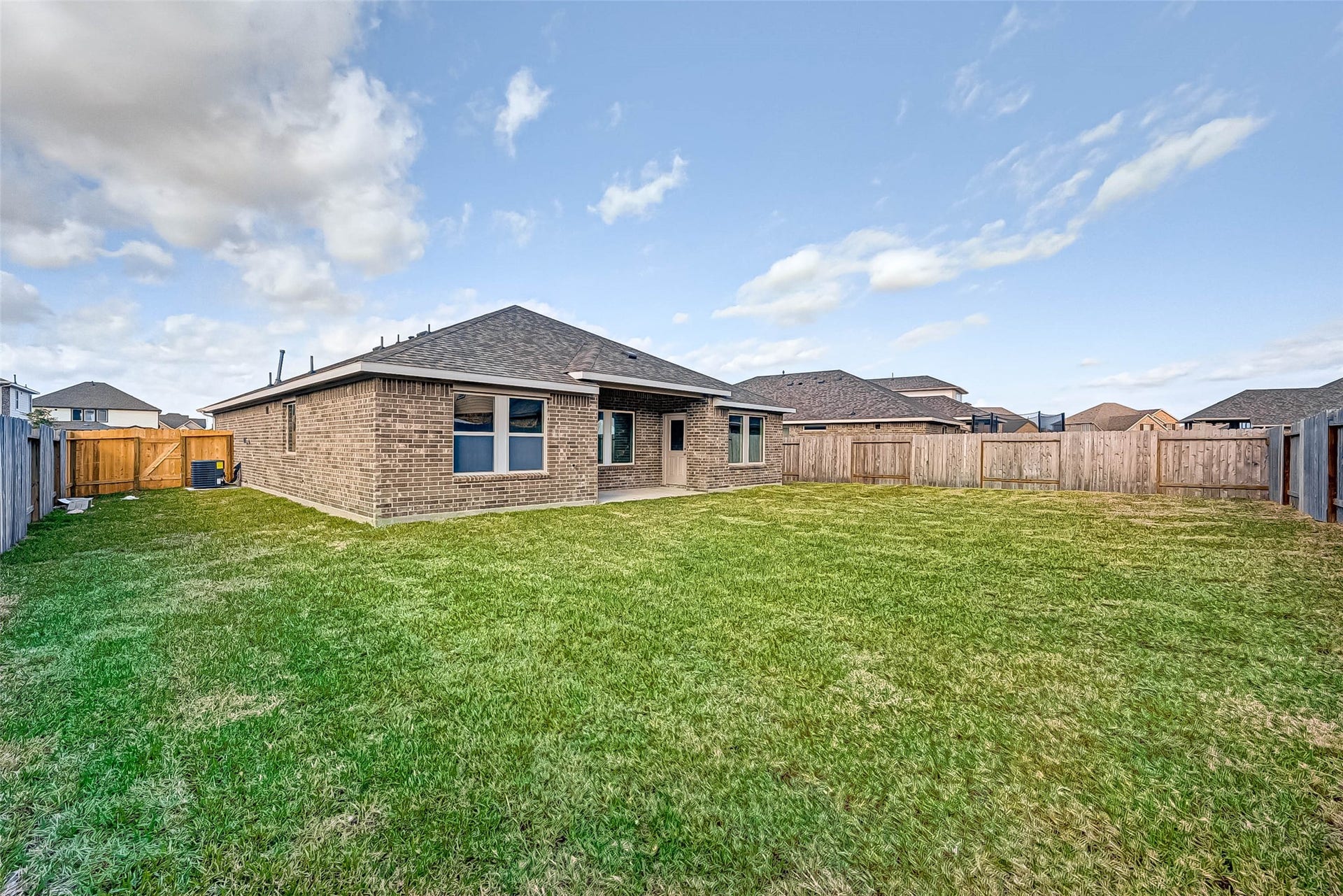8818 Mugwort Drive, Rosenberg, TX 77469 8818 Mugwort Drive, Rosenberg, TX 77469