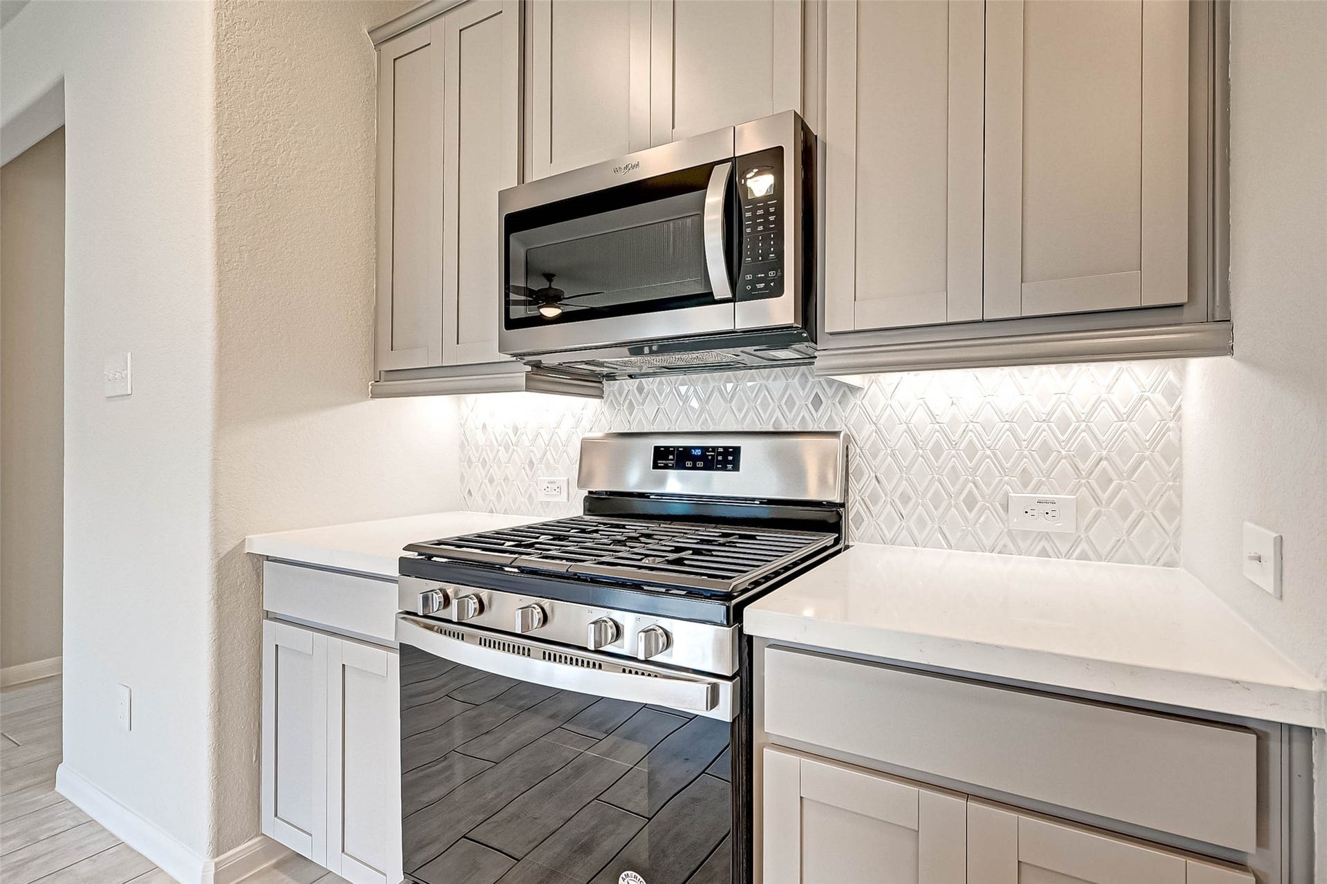 8818 Mugwort Drive, Rosenberg, TX 77469 8818 Mugwort Drive, Rosenberg, TX 77469