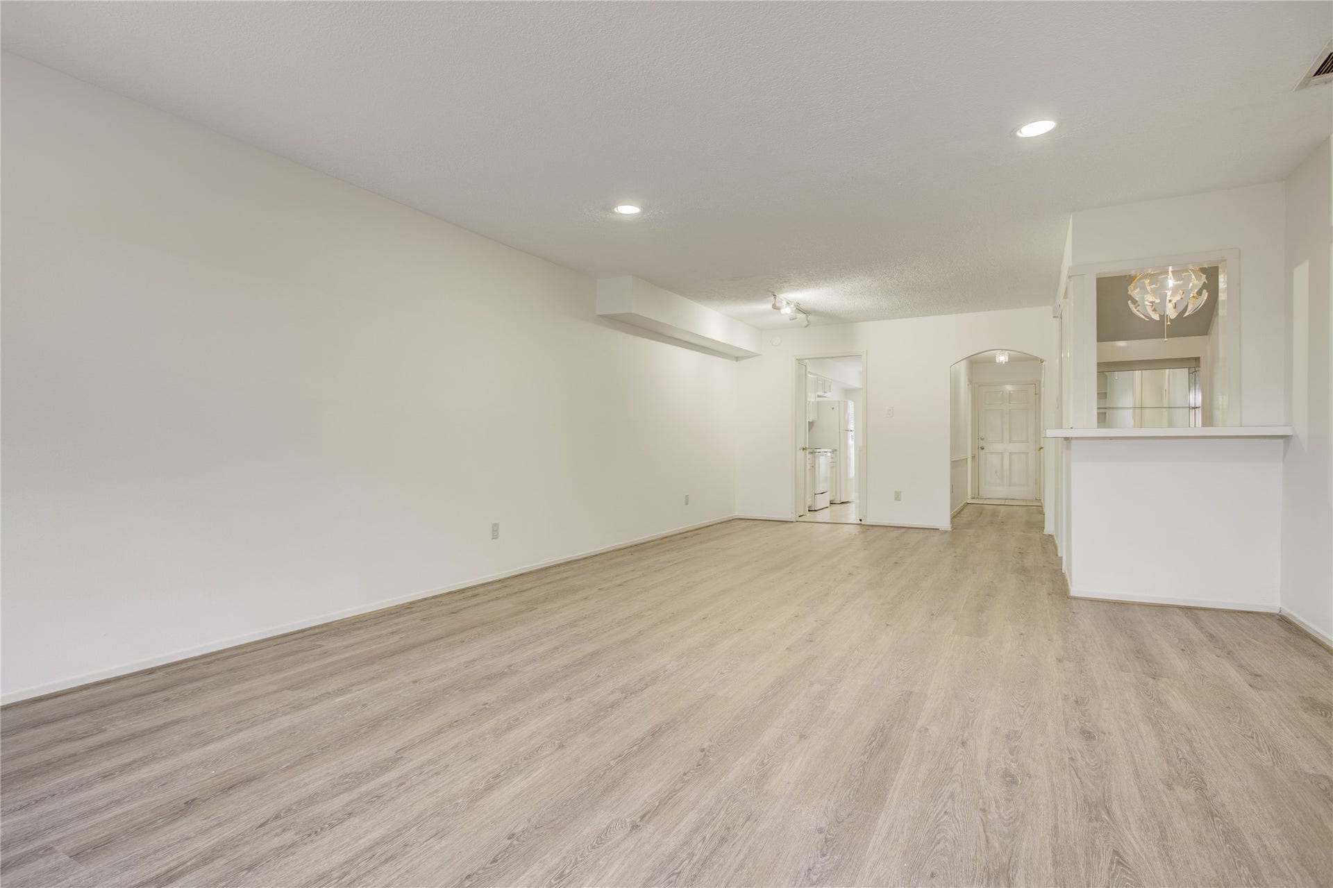 385 N Post Oak Lane, #385, Houston, TX 77024 385 N Post Oak Lane, #385, Houston, TX 77024