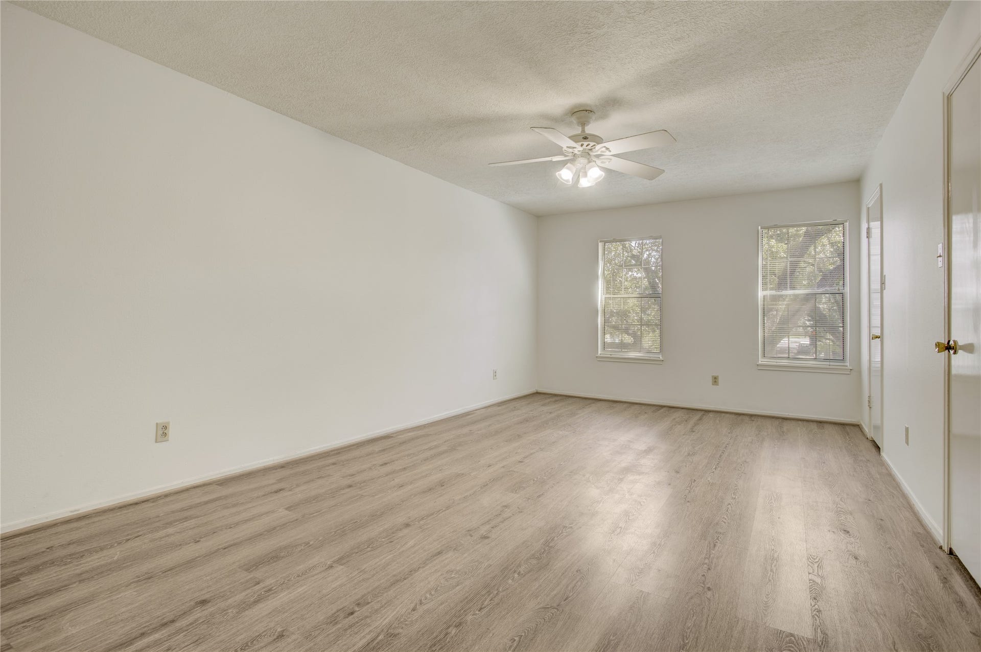 385 N Post Oak Lane, #385, Houston, TX 77024 385 N Post Oak Lane, #385, Houston, TX 77024