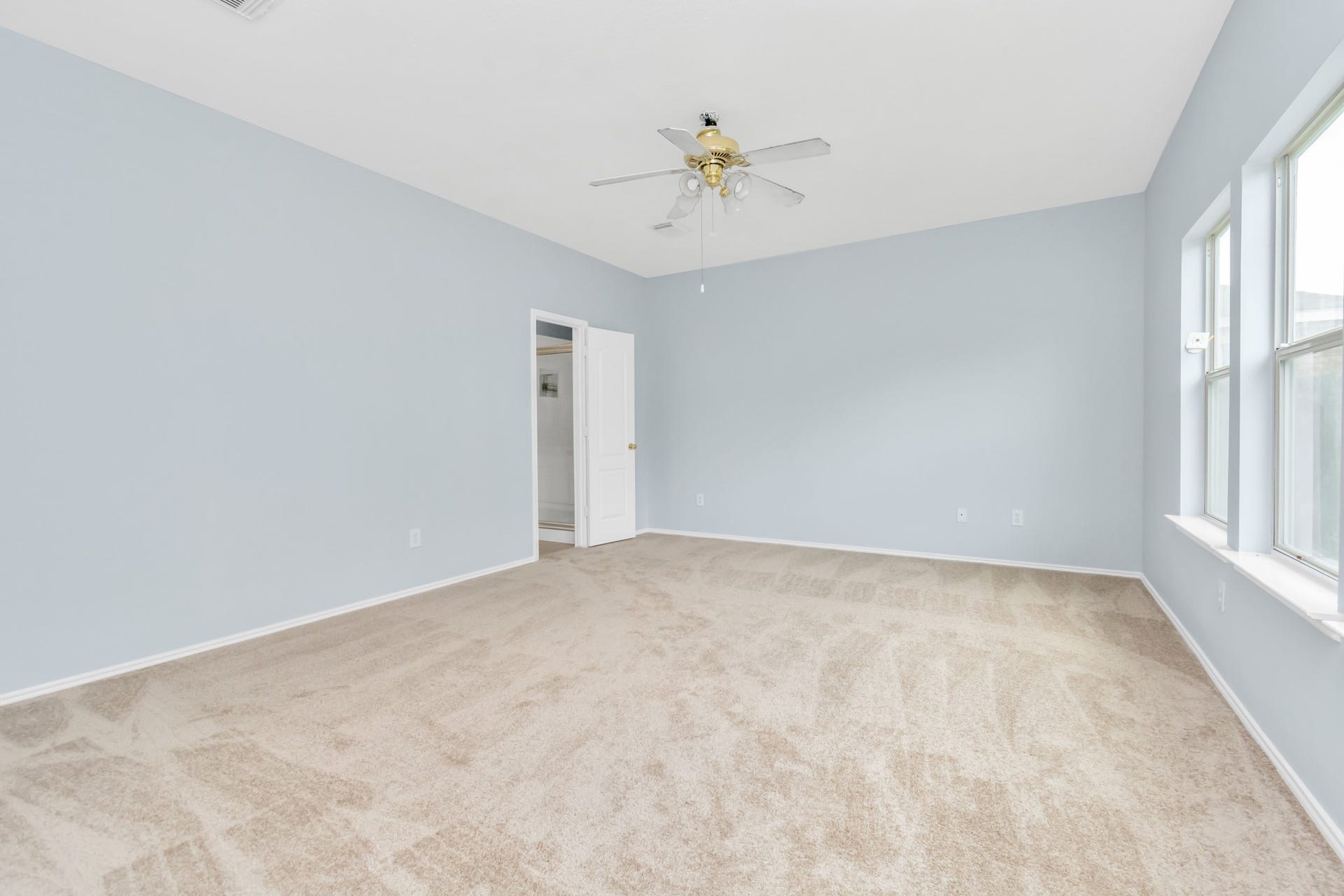 2921 Meridian Bay Lane, Dickinson, TX 77539