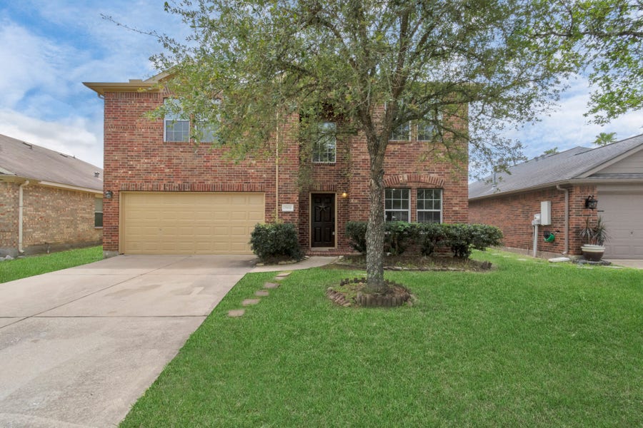 Property photo for 2921 Meridian Bay Lane, Dickinson, TX