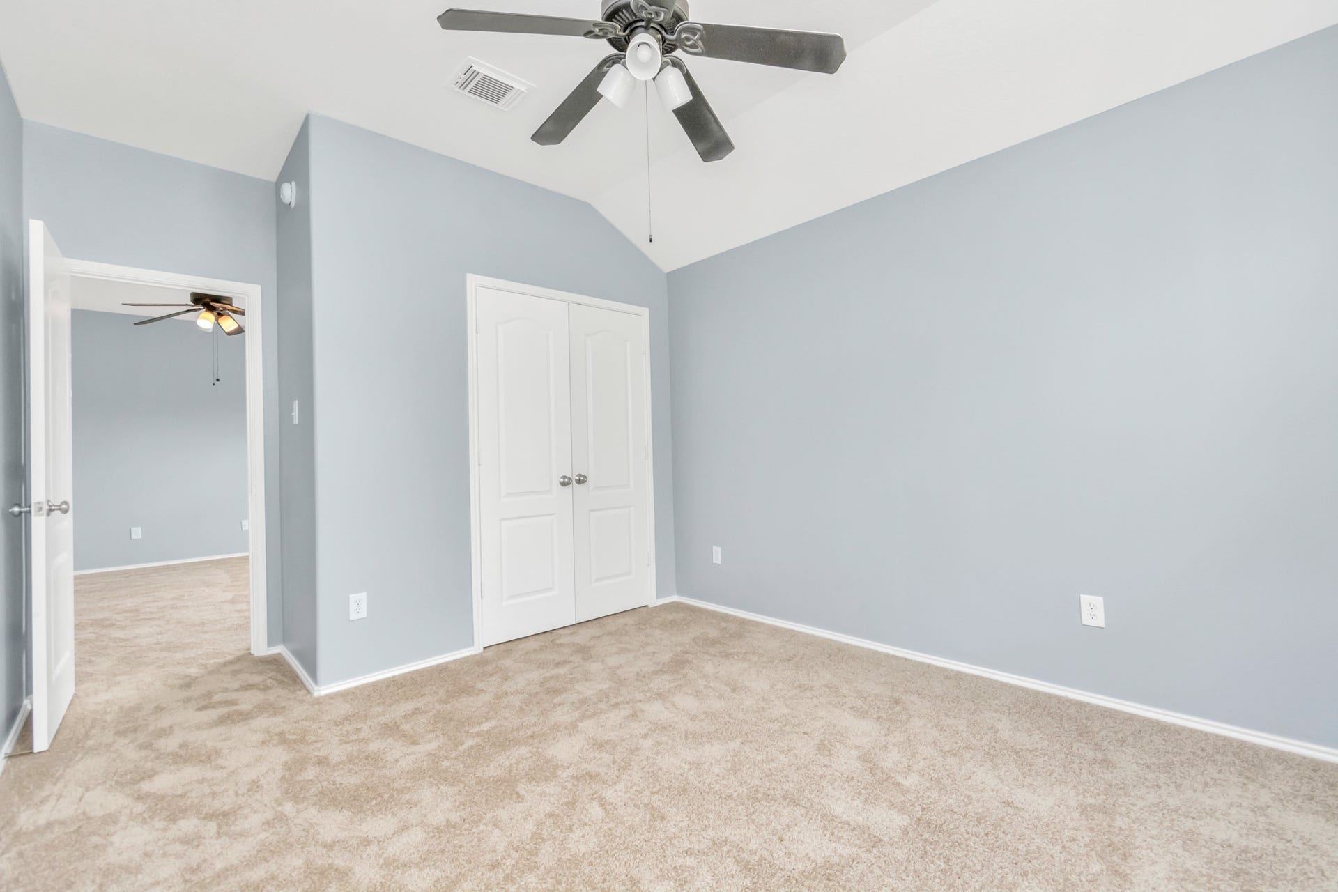2921 Meridian Bay Lane, Dickinson, TX 77539
