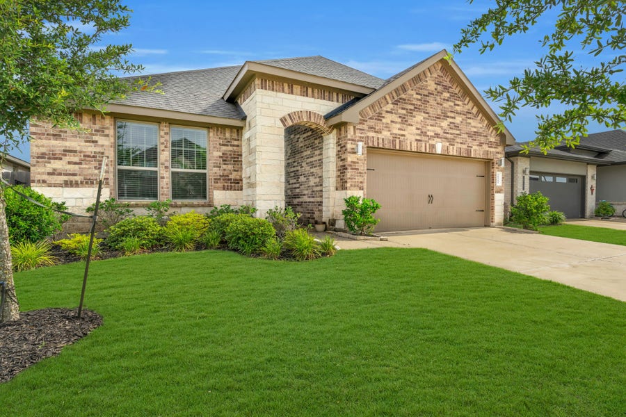 Property photo for 28403 Hannahs Harbor Lane, Katy, TX