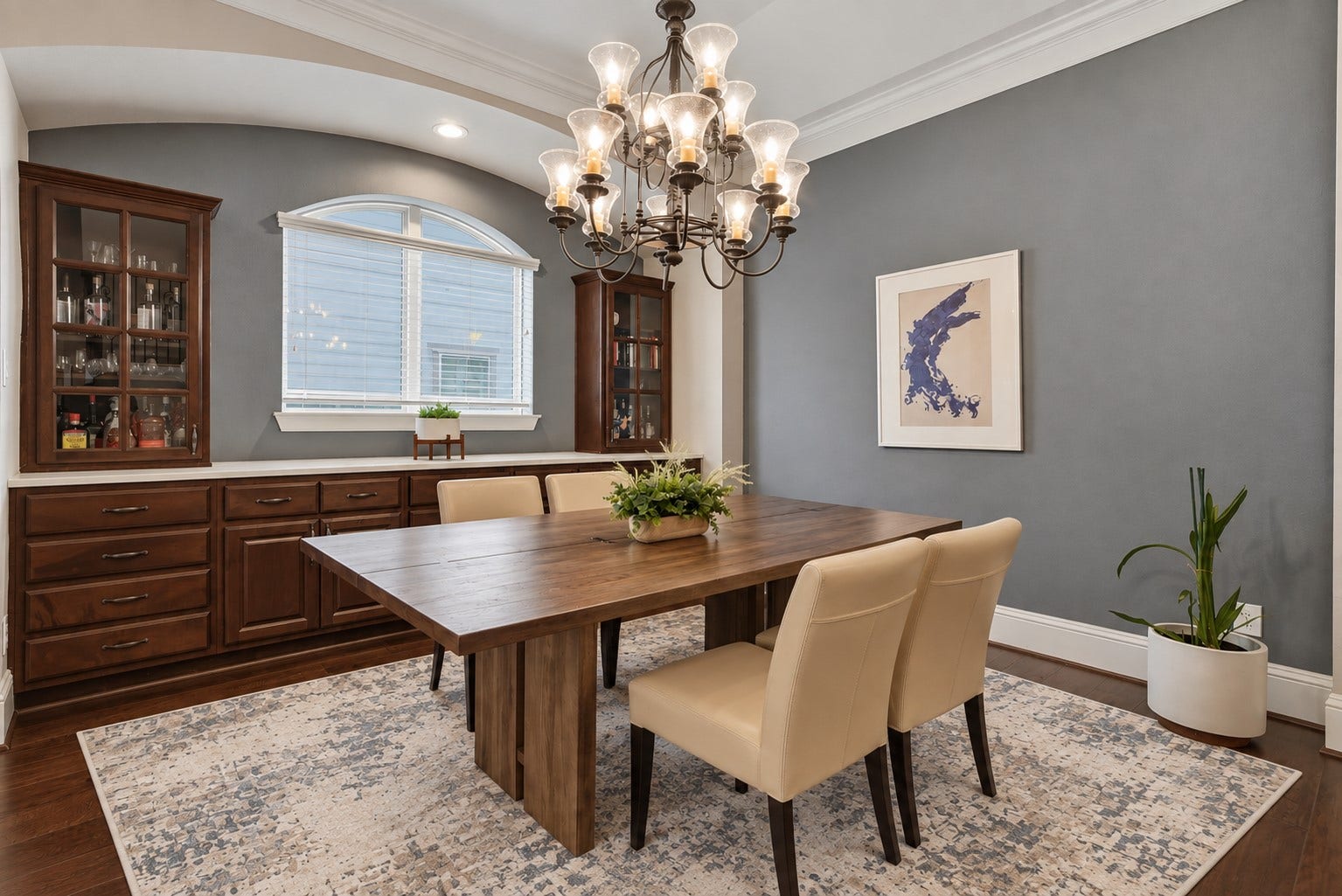 75 W Sawyer Ridge Drive, The Woodlands, TX 77389 Fresh neutral paint in both the dining room and kitchen.