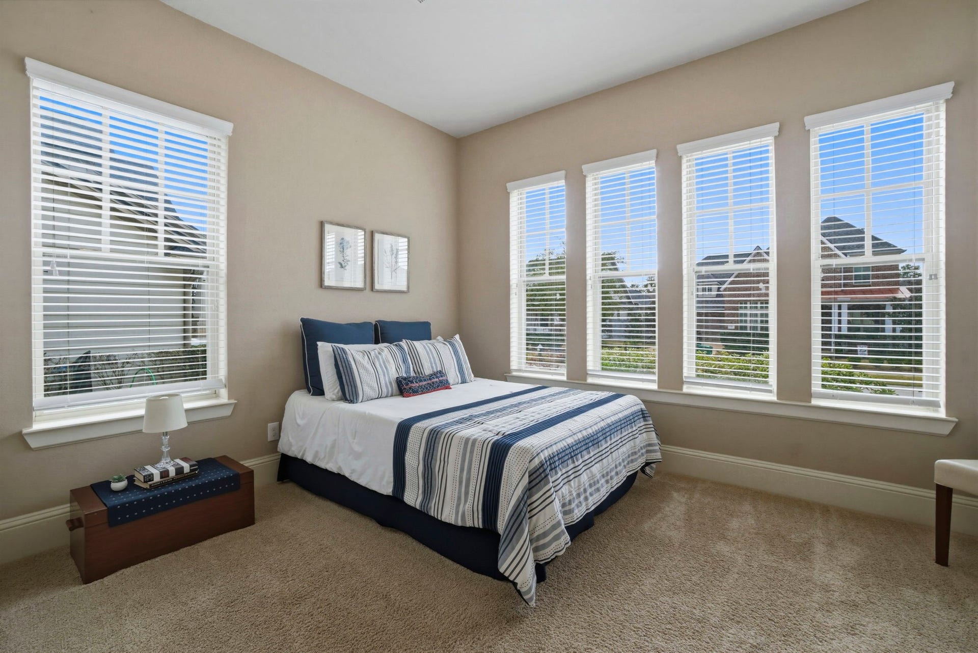 75 W Sawyer Ridge Drive, The Woodlands, TX 77389 Bedroom #2 is located on the first floor.