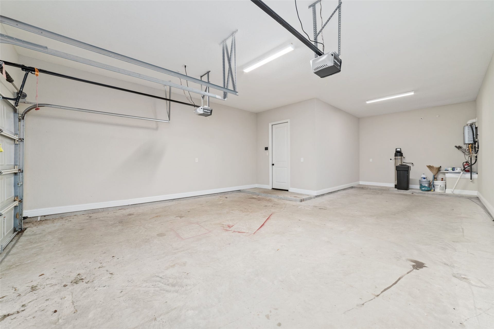 3-car garage