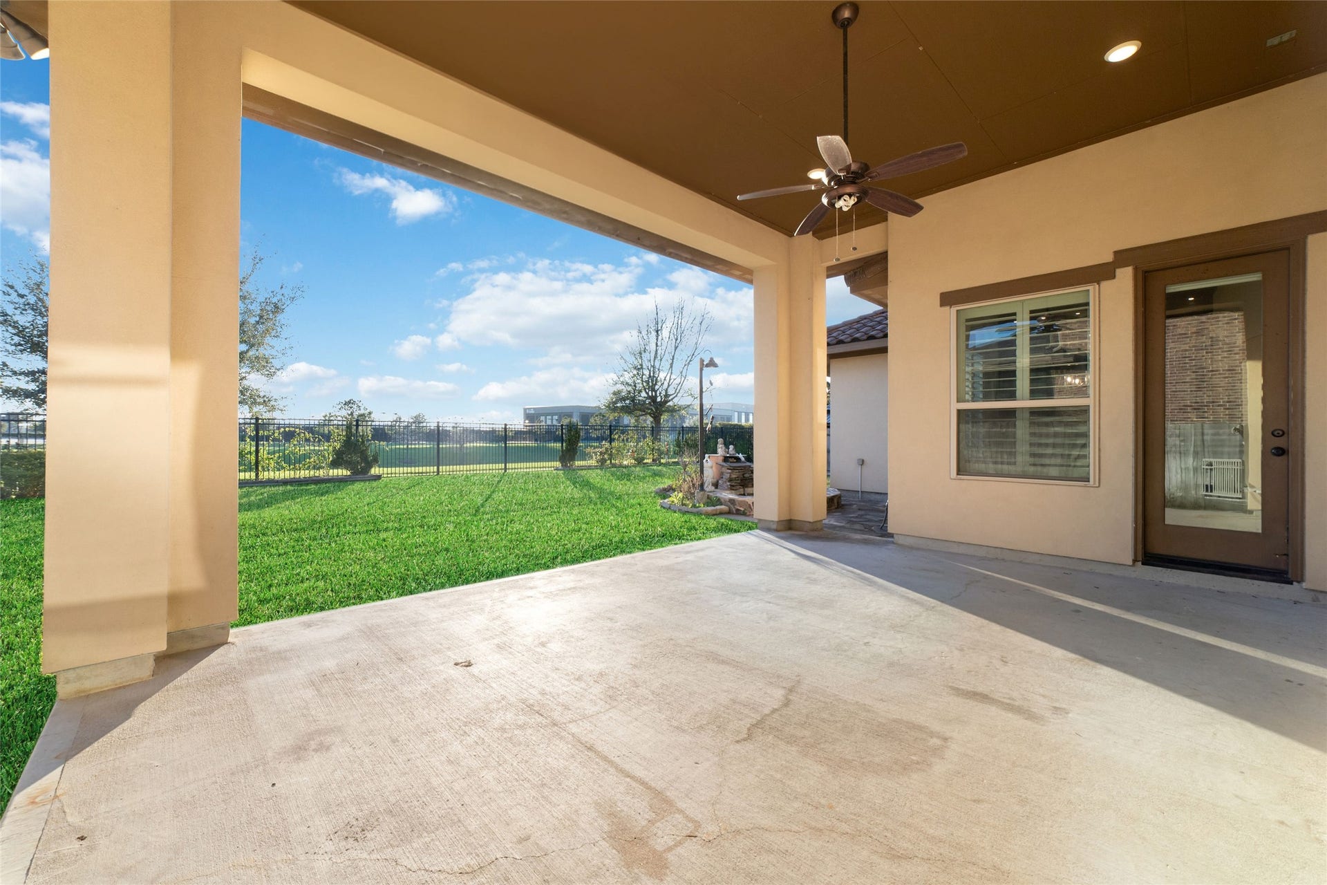 huge covered patio with no back neighbor