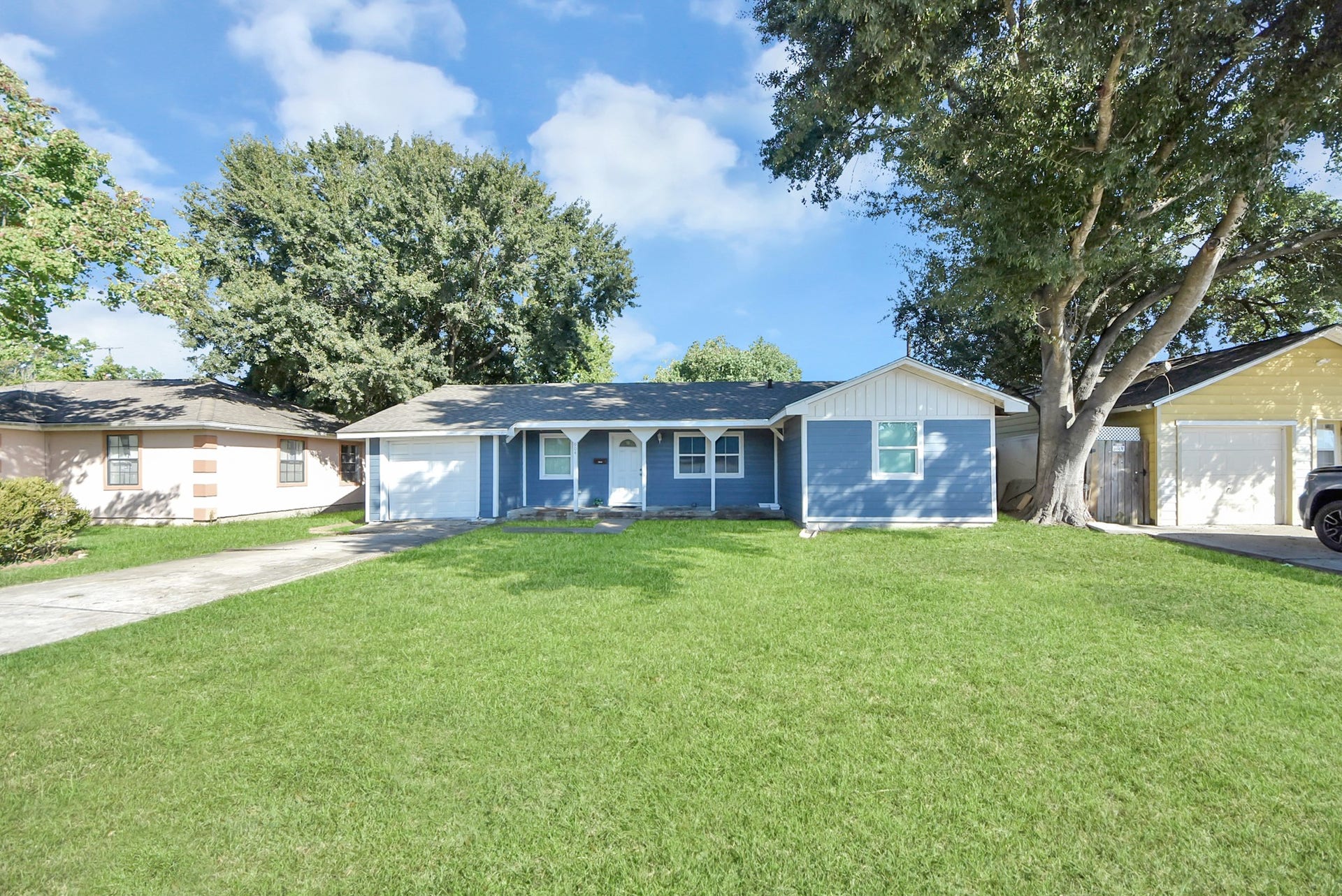 904 Sunset Dr Drive, Pasadena, TX 77506
