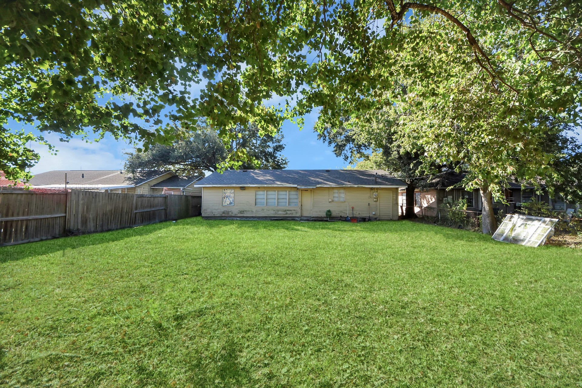 904 Sunset Dr Drive, Pasadena, TX 77506