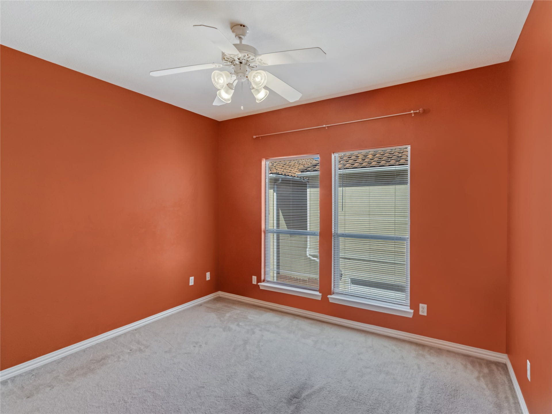 Bedroom 1 (2nd floor)