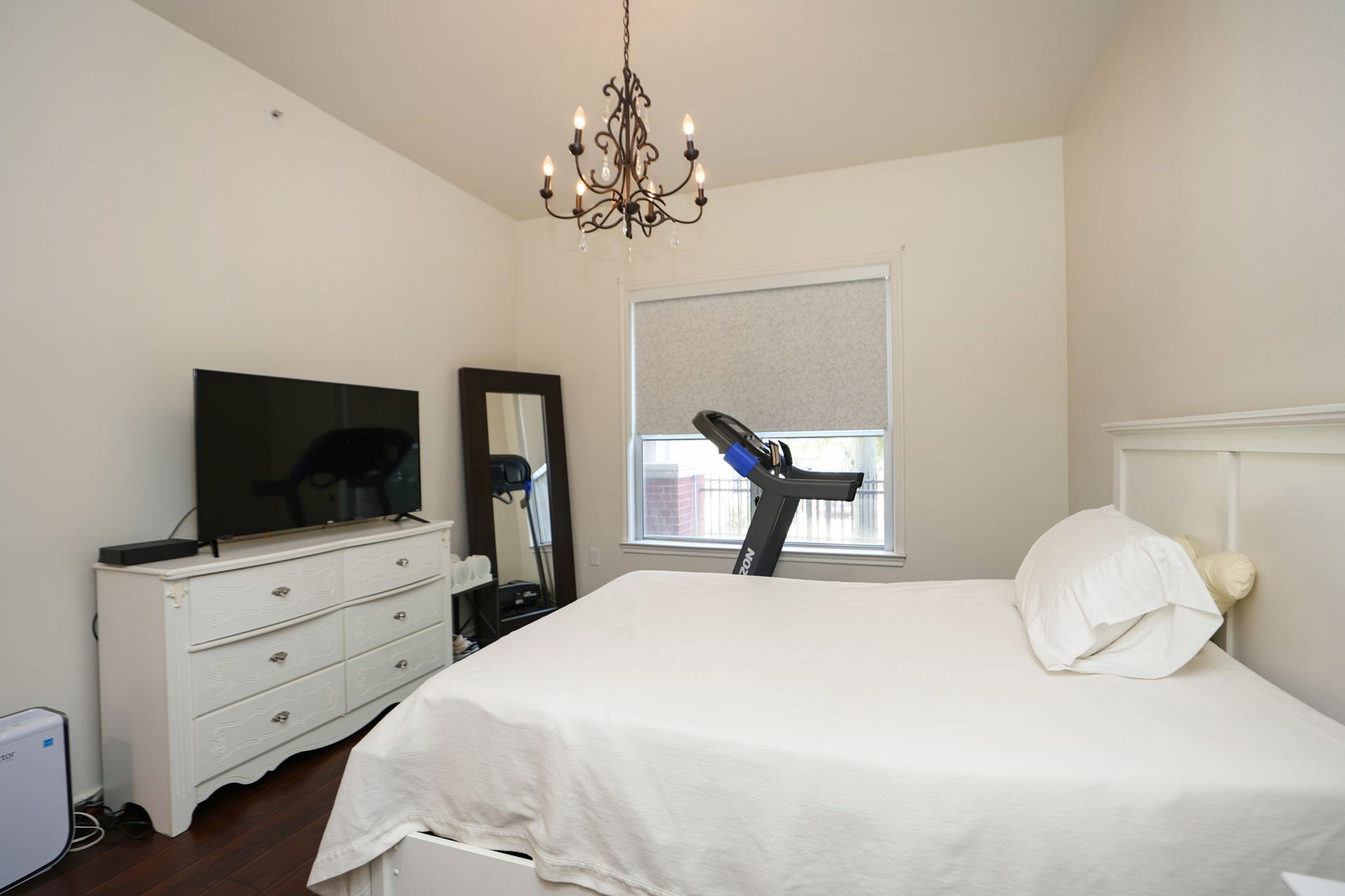 2400 S Mccue Road, #104, Houston, TX 77056 View from bedroom closet looking into bedroom.