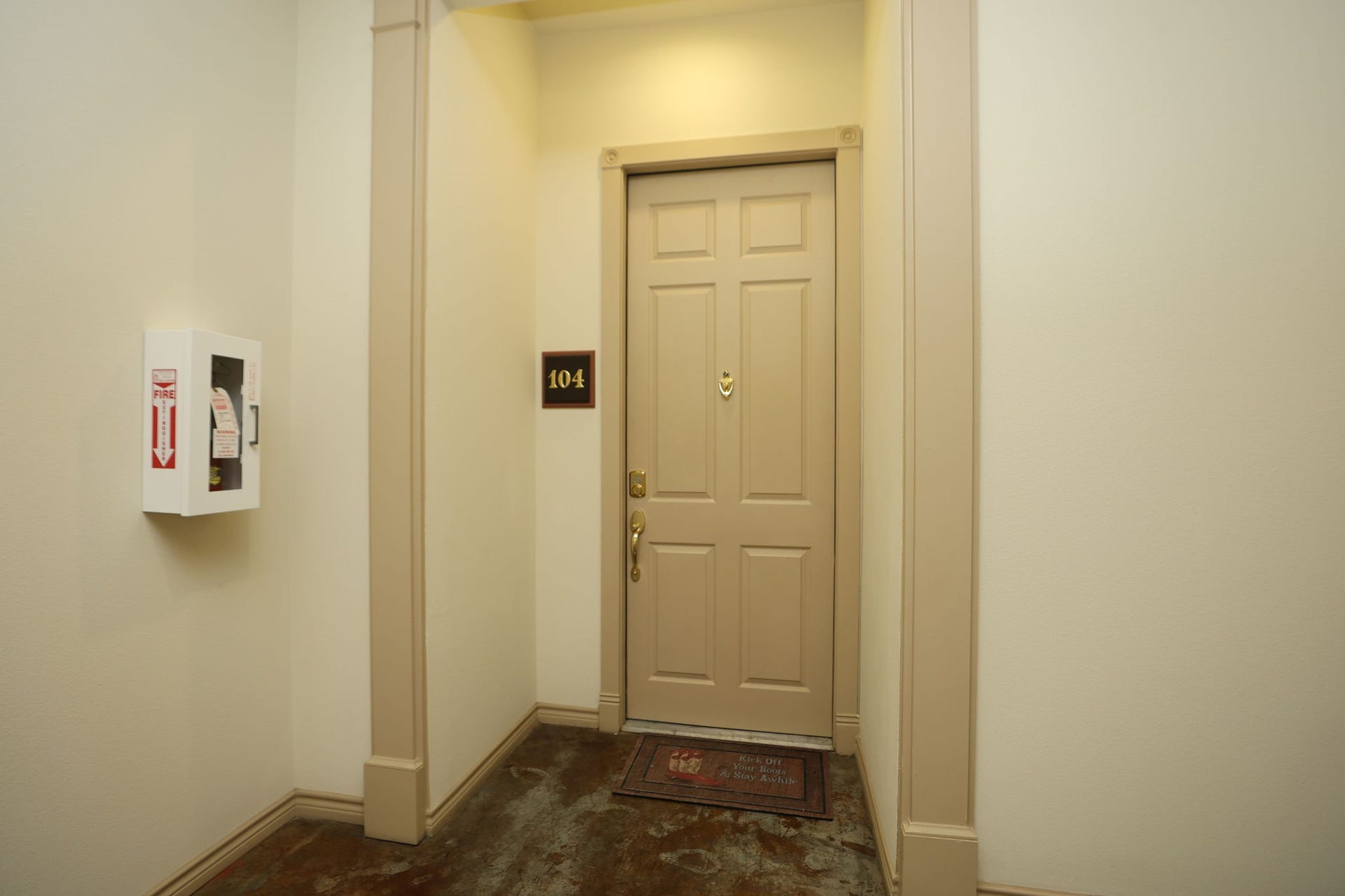 2400 S Mccue Road, #104, Houston, TX 77056 Entry from hallway into condo.