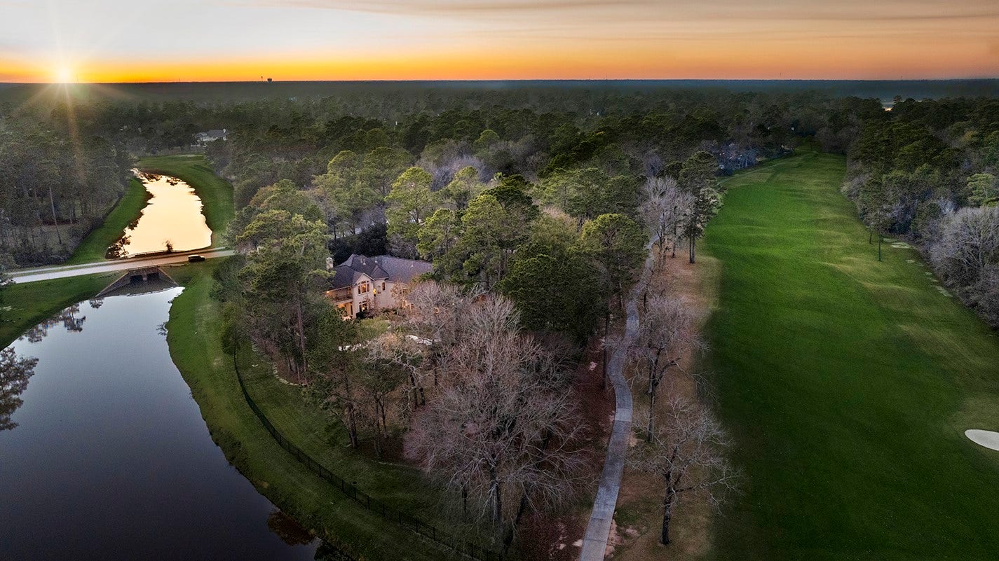 32 Palmer Woods Drive, The Woodlands, TX 77381 32 Palmer Woods Drive, The Woodlands, TX 77381