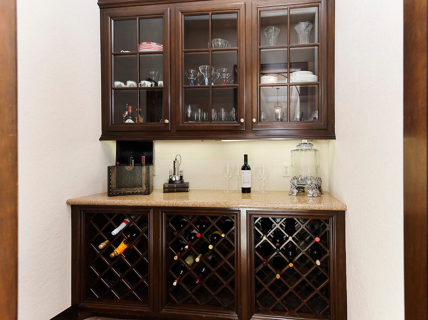 32 Palmer Woods Drive, The Woodlands, TX 77381 32 Palmer Woods Drive, The Woodlands, TX 77381