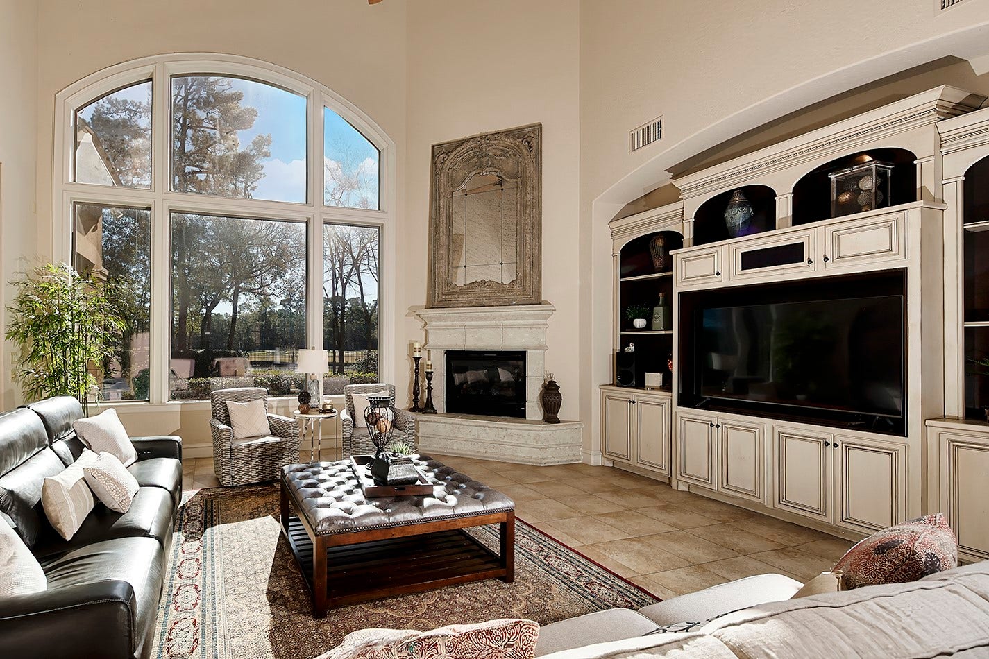 32 Palmer Woods Drive, The Woodlands, TX 77381 32 Palmer Woods Drive, The Woodlands, TX 77381