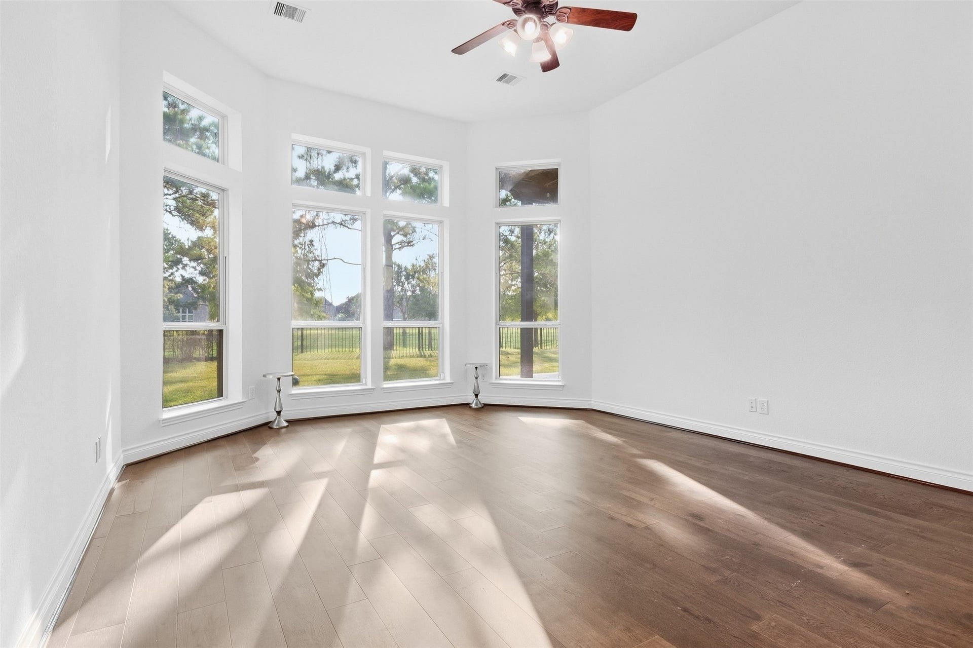 2405 Barton Shores Drive, Pearland, TX 77584 2405 Barton Shores Drive, Pearland, TX 77584
