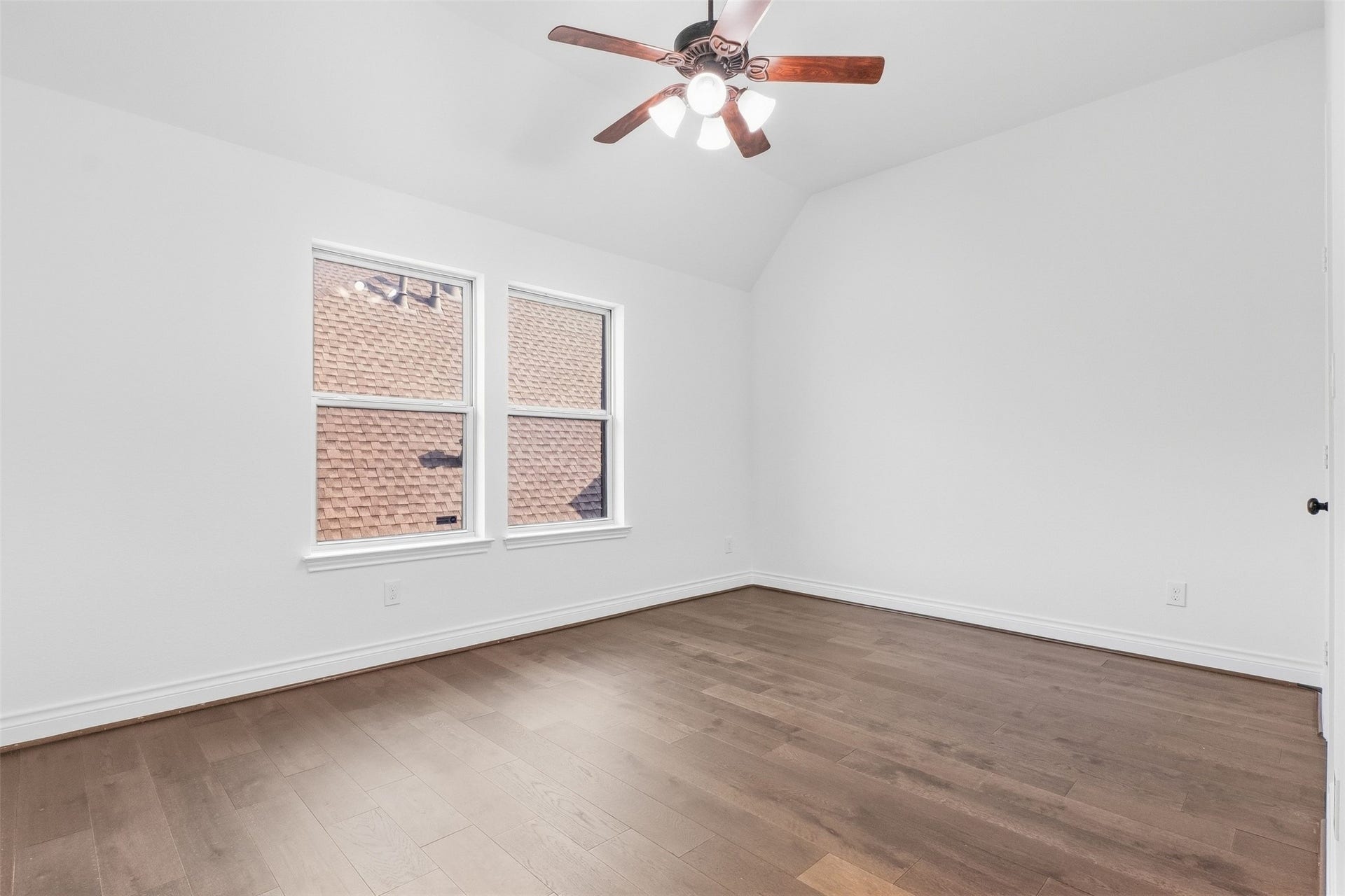 2405 Barton Shores Drive, Pearland, TX 77584 2405 Barton Shores Drive, Pearland, TX 77584