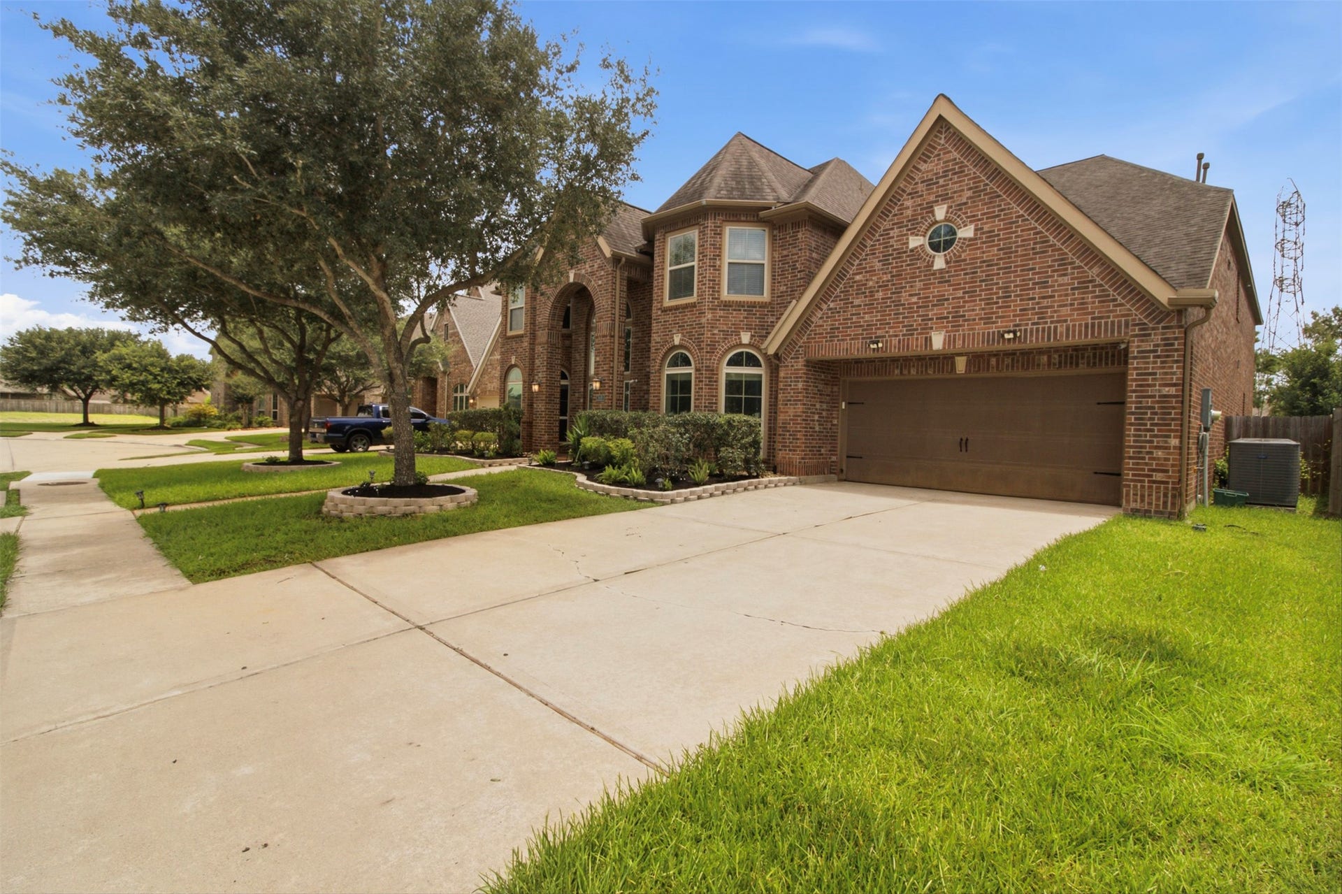 2405 Barton Shores Drive, Pearland, TX 77584 2405 Barton Shores Drive, Pearland, TX 77584
