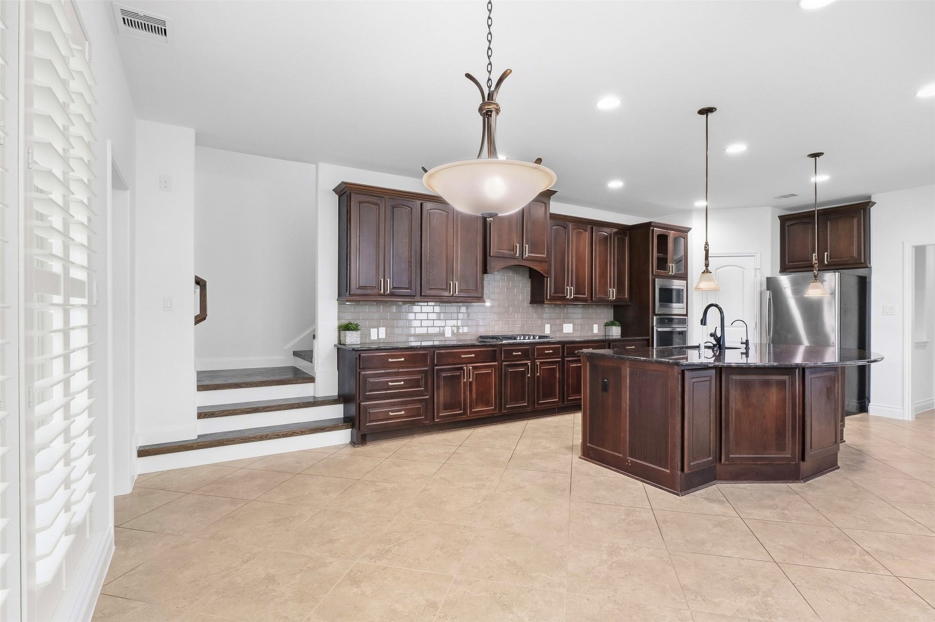 2405 Barton Shores Drive, Pearland, TX 77584 2405 Barton Shores Drive, Pearland, TX 77584