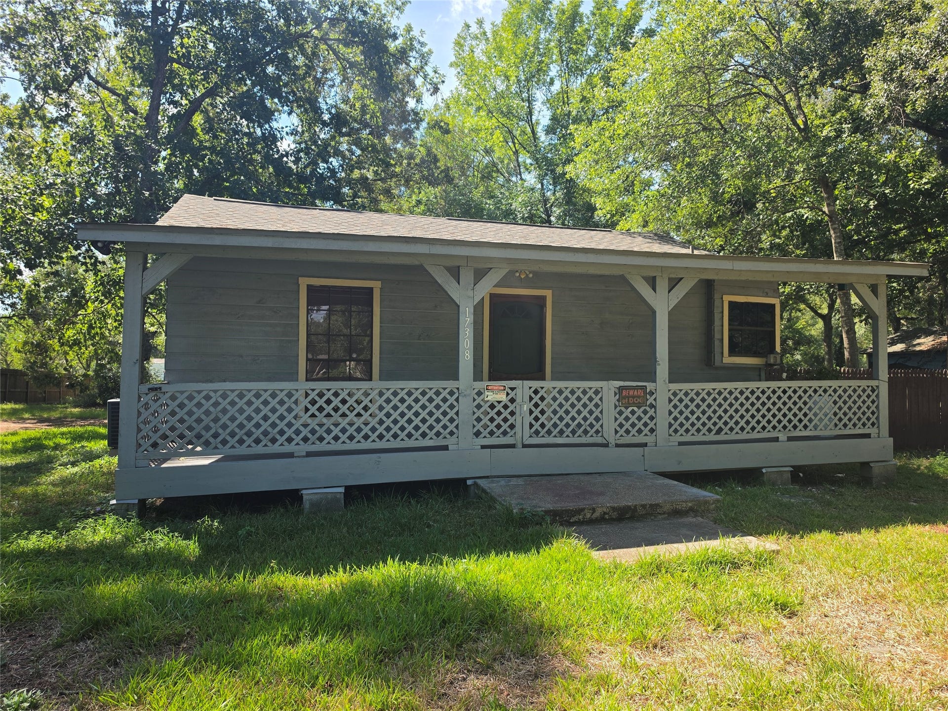 17308 Valley Lane, Conroe, TX 77306 17308 Valley Lane, Conroe, TX 77306