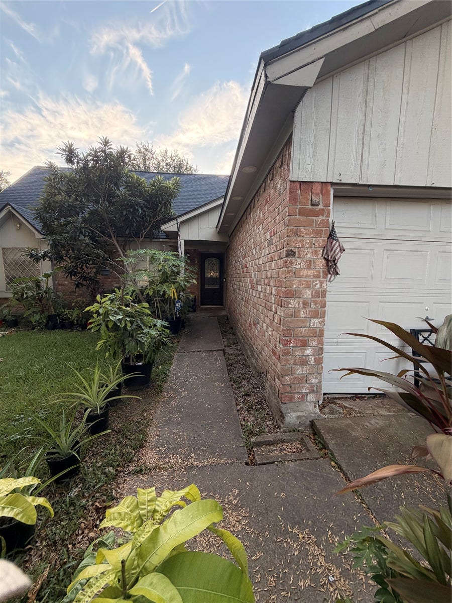 Property photo for 3243 Hunters Glen Drive, Missouri City, TX