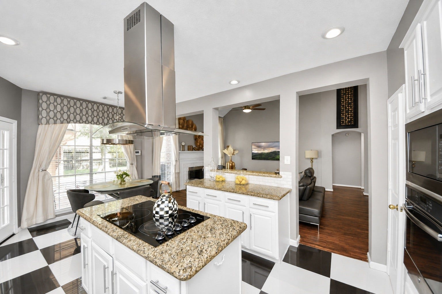 1123 Glendale Drive, Sugar Land, TX 77479 1123 Glendale Drive, Sugar Land, TX 77479
