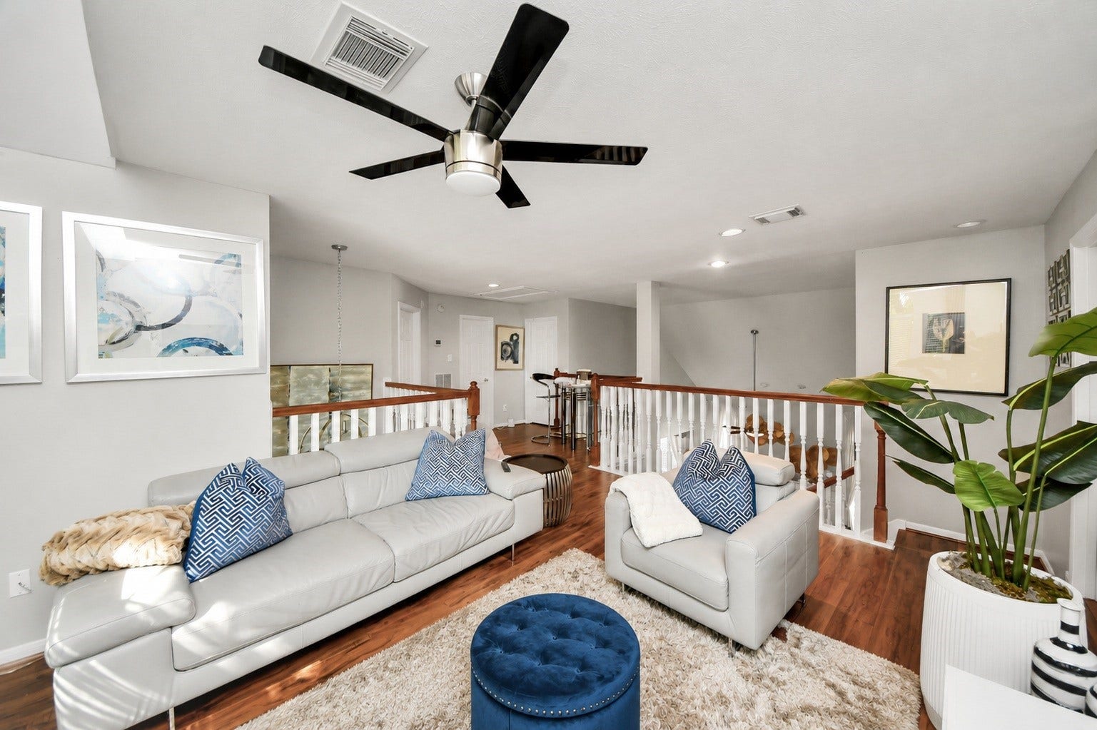 1123 Glendale Drive, Sugar Land, TX 77479 1123 Glendale Drive, Sugar Land, TX 77479