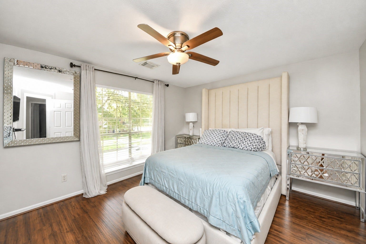 1123 Glendale Drive, Sugar Land, TX 77479 1123 Glendale Drive, Sugar Land, TX 77479