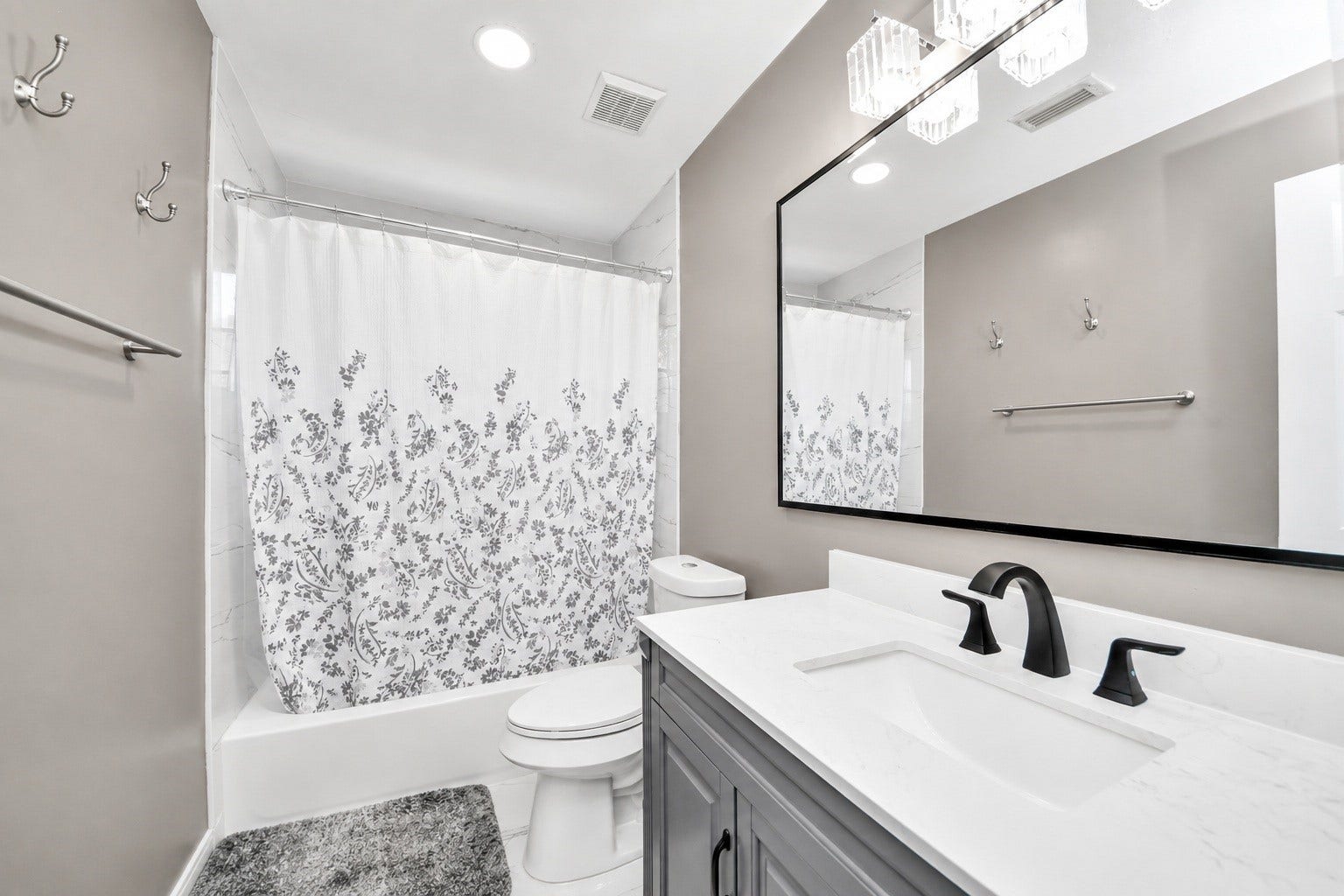 1123 Glendale Drive, Sugar Land, TX 77479 1123 Glendale Drive, Sugar Land, TX 77479