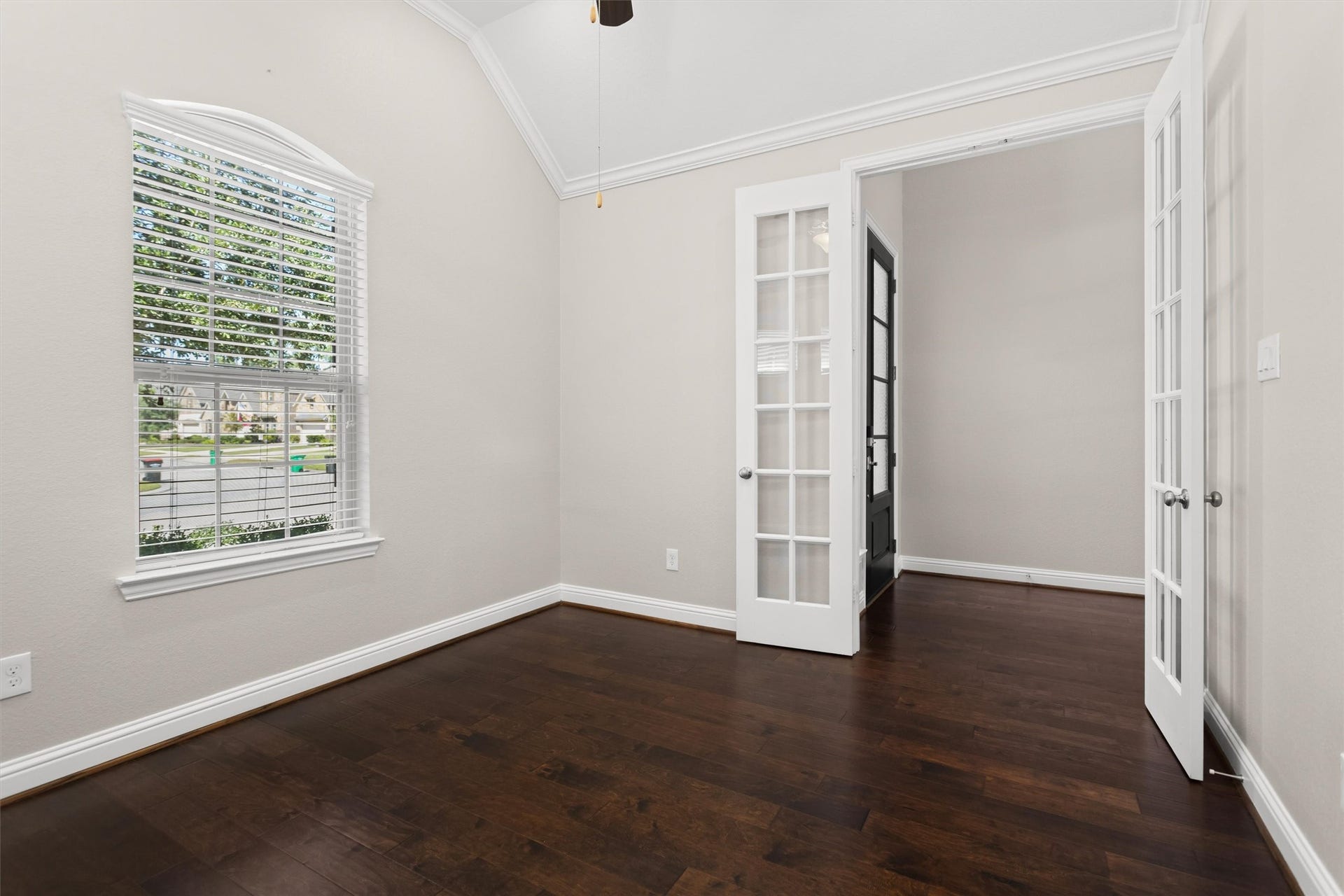 28205 Bennett Pass Drive, Spring, TX 77386 Beautiful wood floors. Interior of home was just repainted