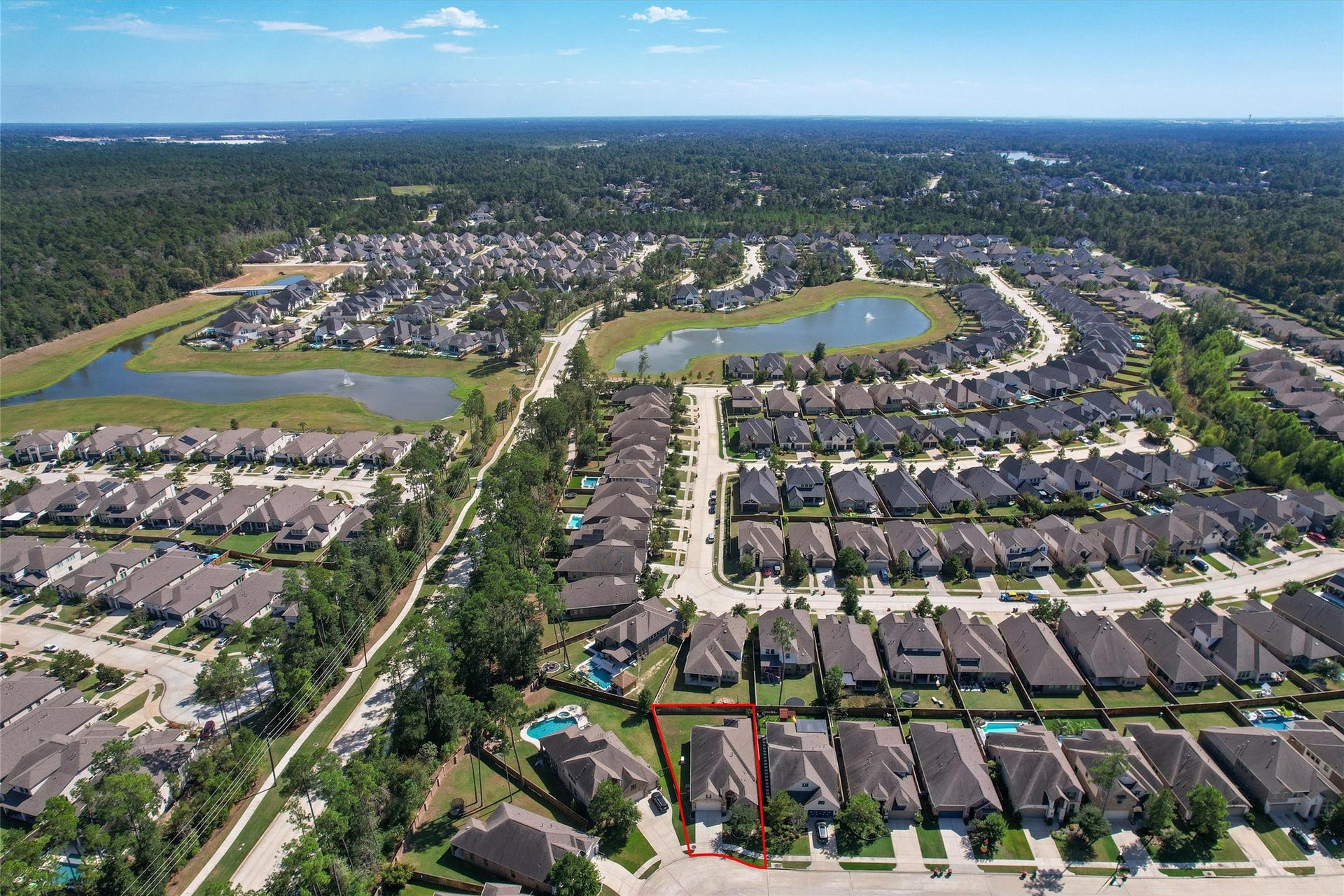 28205 Bennett Pass Drive, Spring, TX 77386 Many lakes, parks and walking trails in Woodson's Reserve