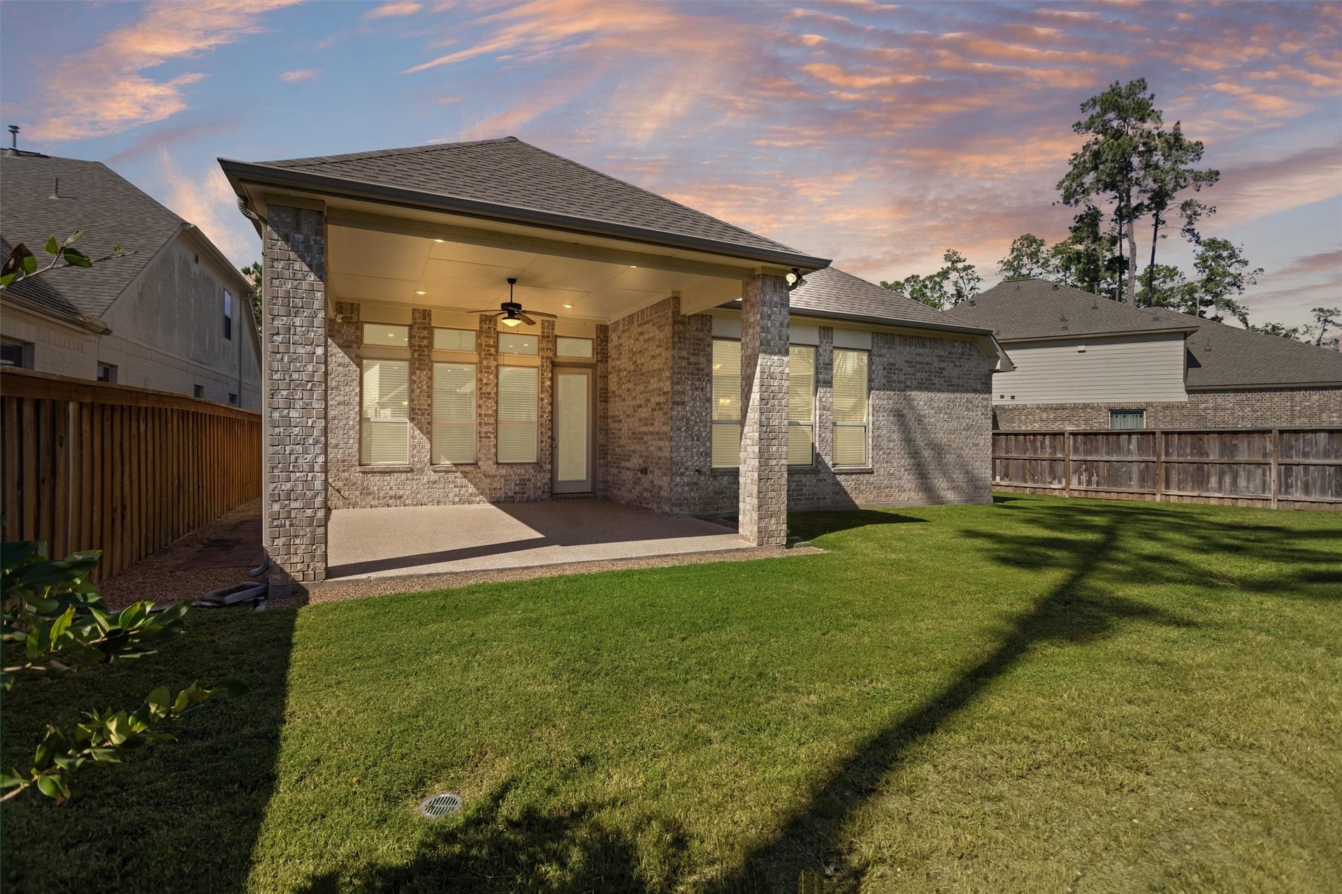 28205 Bennett Pass Drive, Spring, TX 77386 Extended and covered back patio