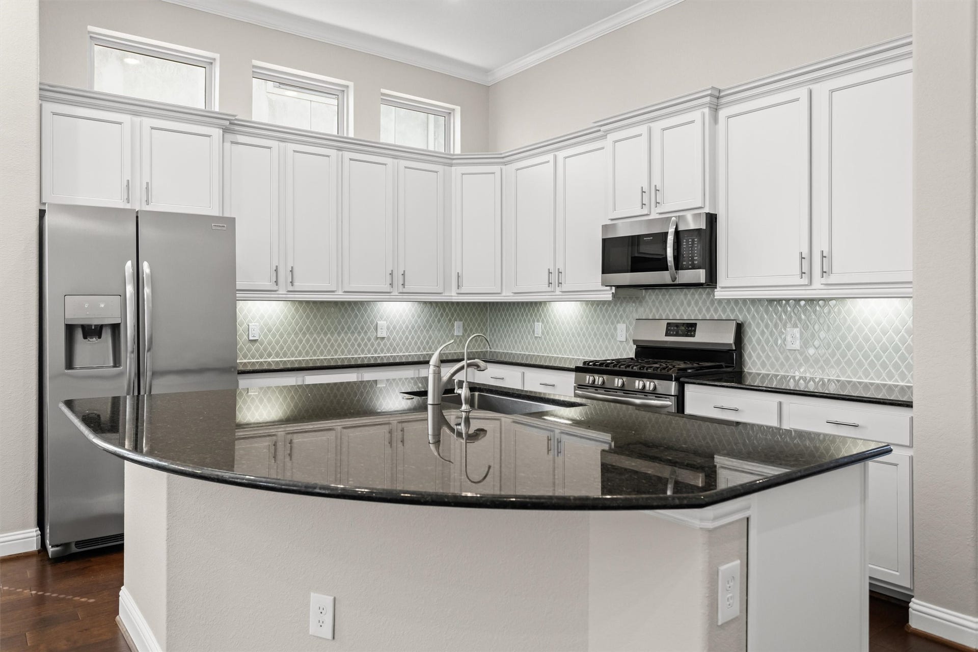 28205 Bennett Pass Drive, Spring, TX 77386 Refrigerator included