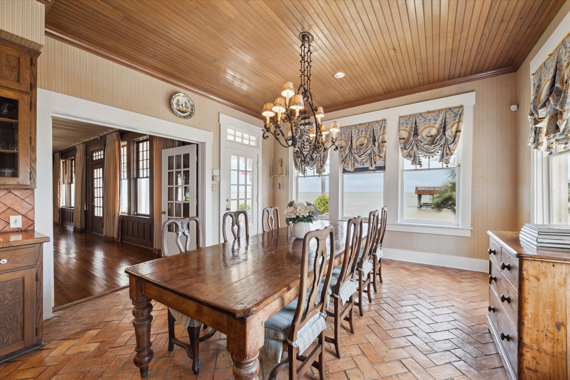 Kitchen dining room with views of the bay.