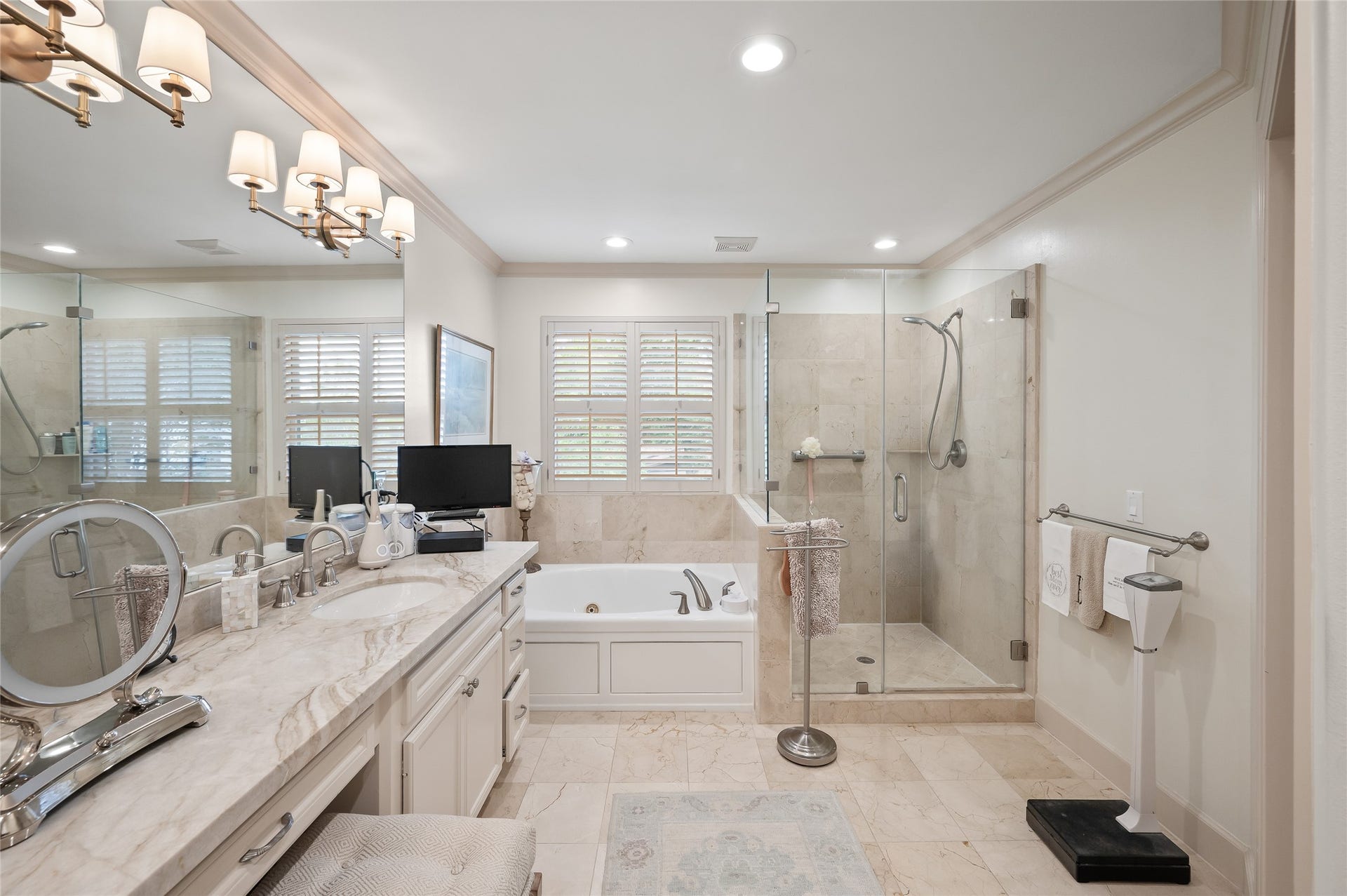 1339 Afton Street, Houston, TX 77055 1339 Afton Street, Houston, TX 77055