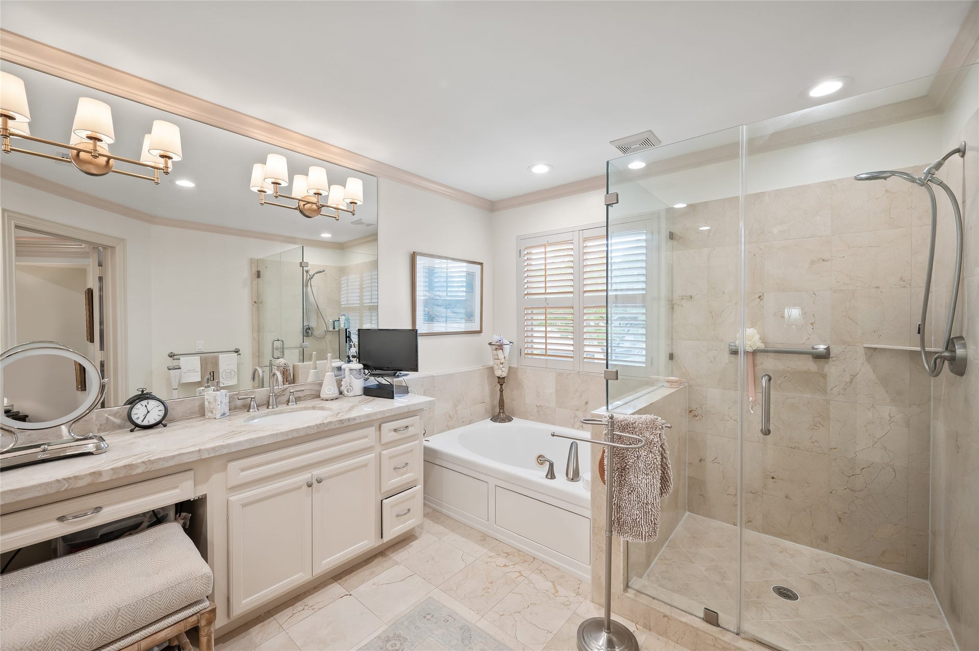 1339 Afton Street, Houston, TX 77055 1339 Afton Street, Houston, TX 77055