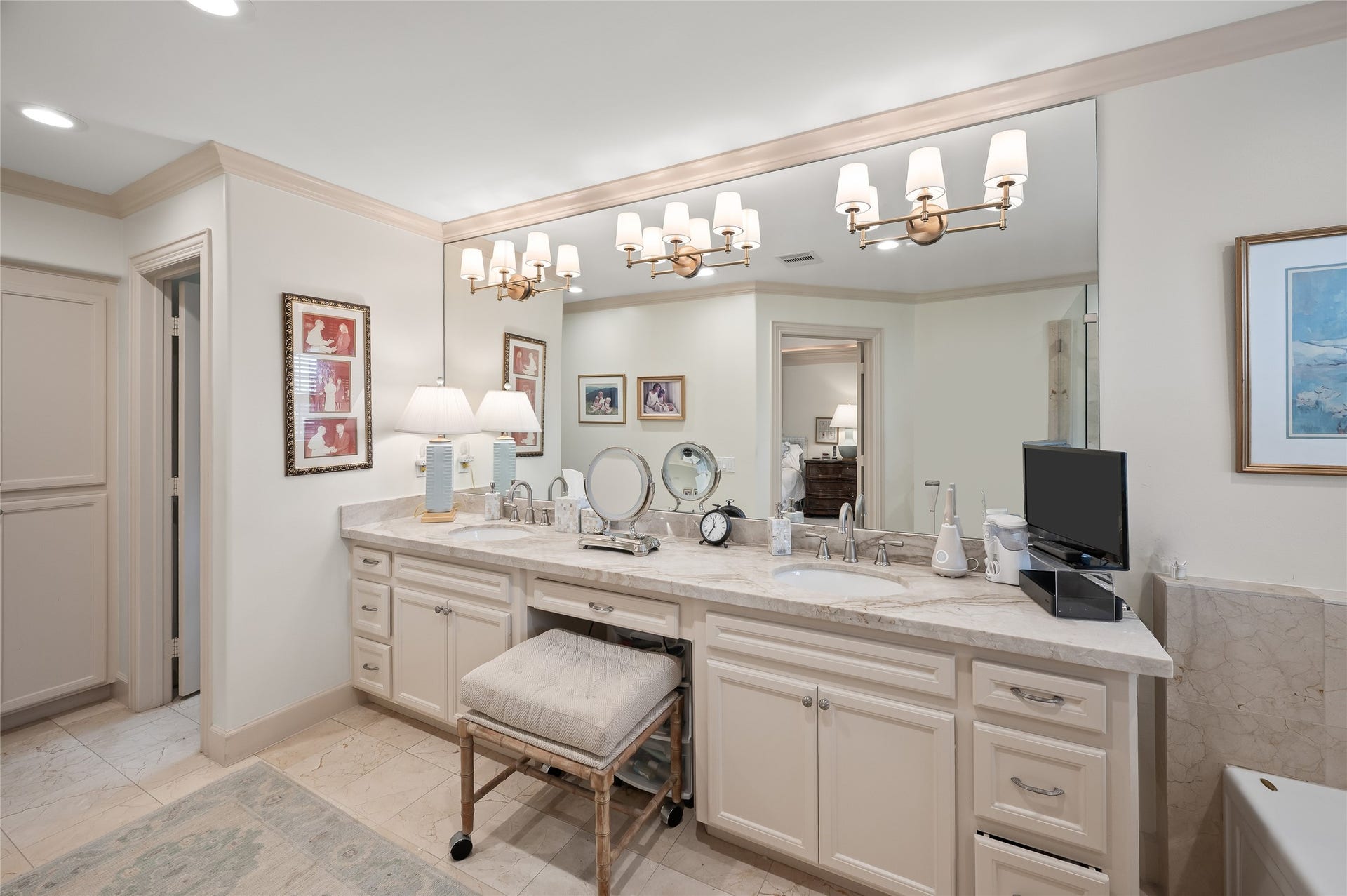 1339 Afton Street, Houston, TX 77055 1339 Afton Street, Houston, TX 77055