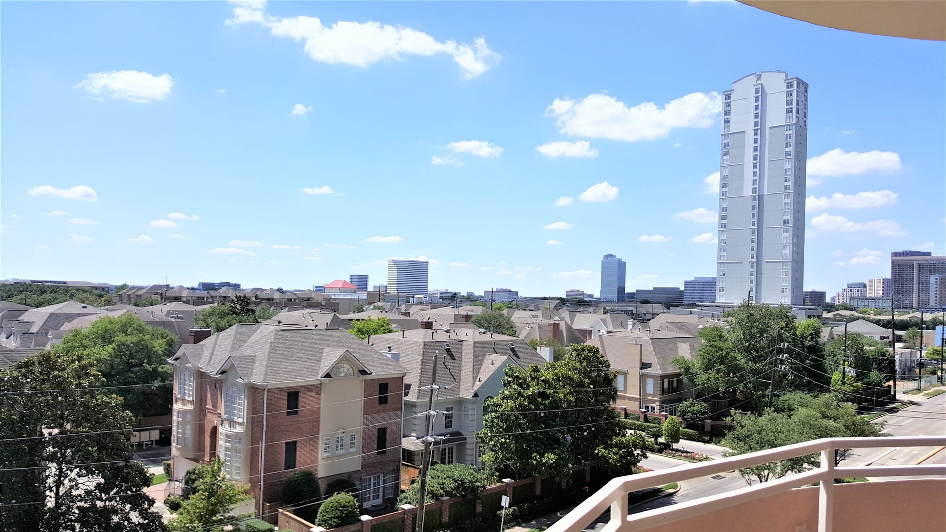 3505 Sage Road, #502, Houston, TX 77056 view from balcony