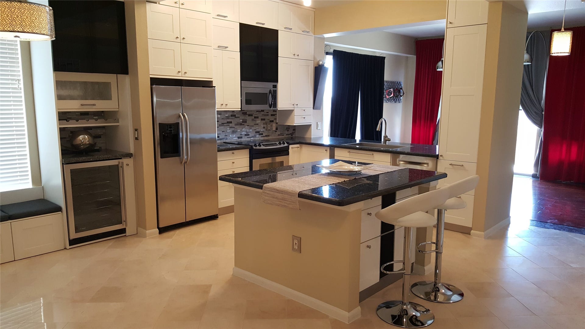 3505 Sage Road, #502, Houston, TX 77056 Kitchen