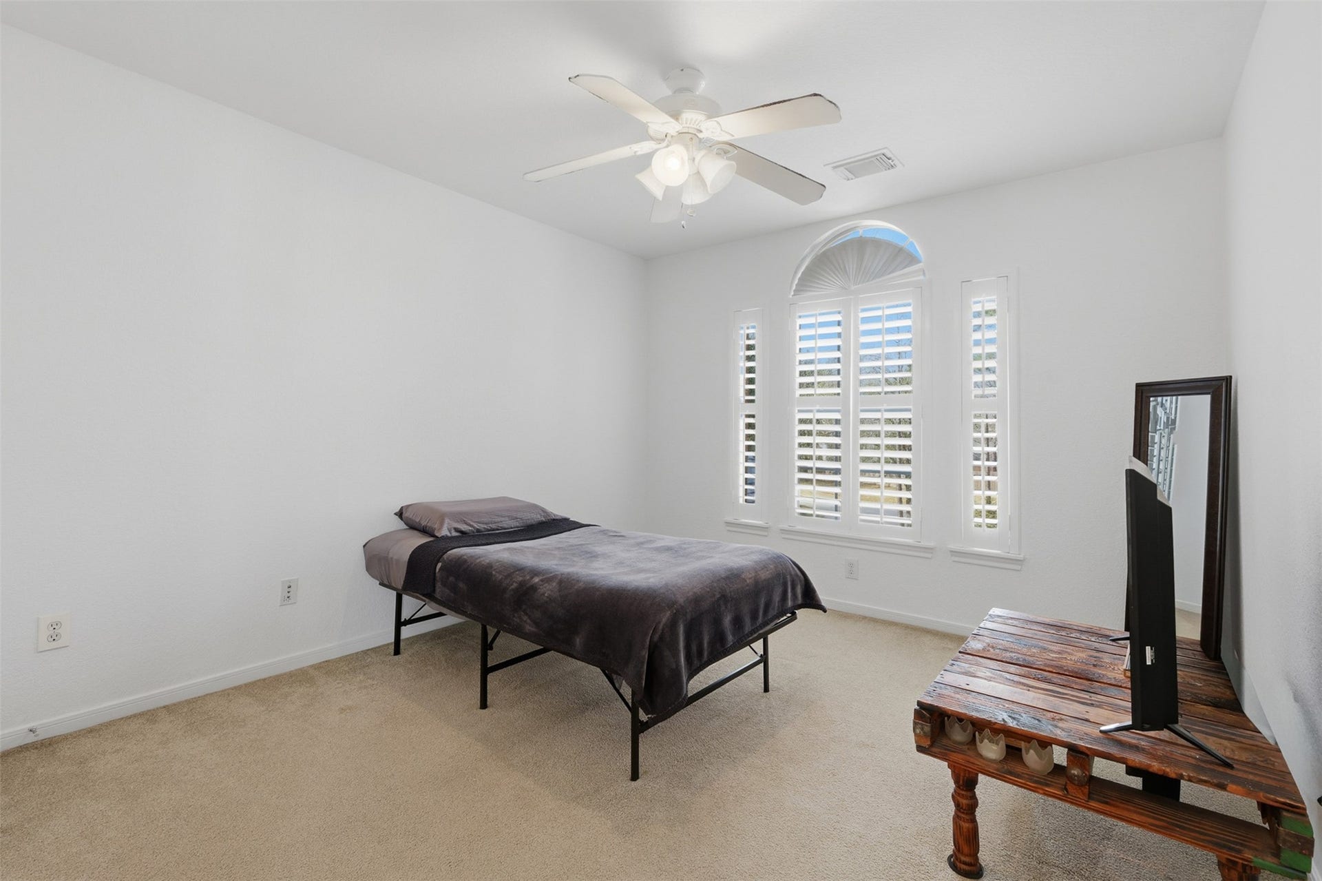 102 Wimberly Way, Conroe, TX 77385 102 Wimberly Way, Conroe, TX 77385