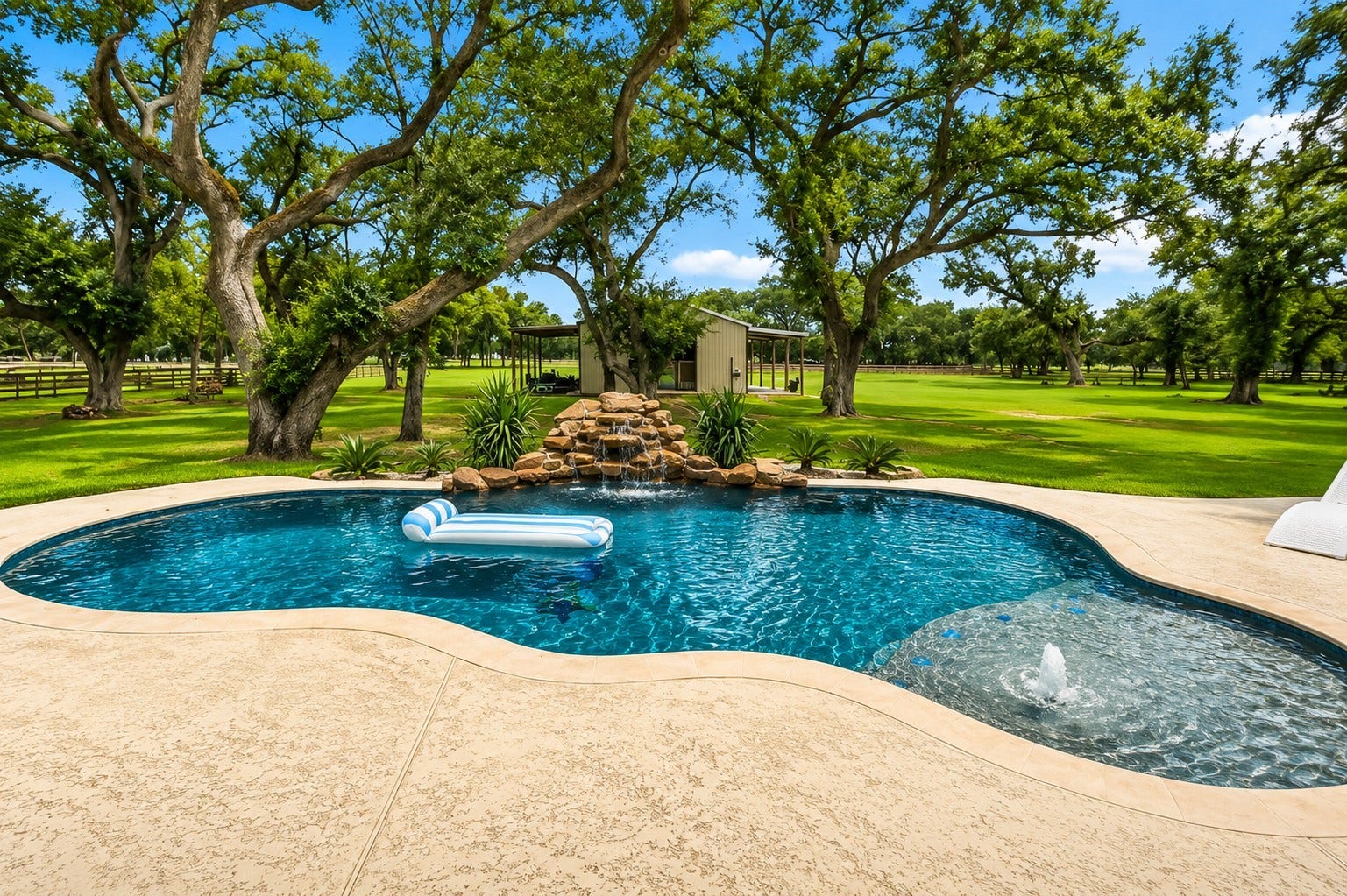 814 China Grove Drive, Rosharon, TX 77583