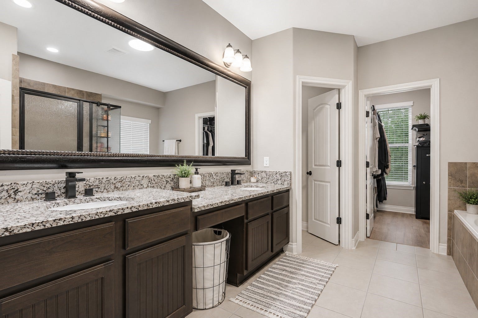 814 China Grove Drive, Rosharon, TX 77583