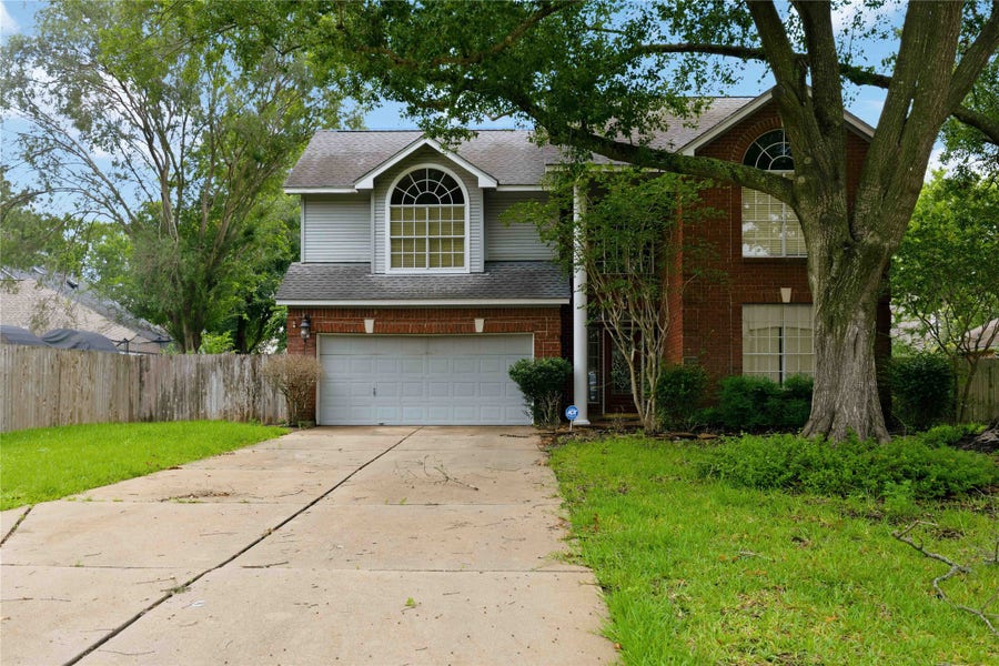 Property photo for 7406 Marble Glen Lane, Houston, TX
