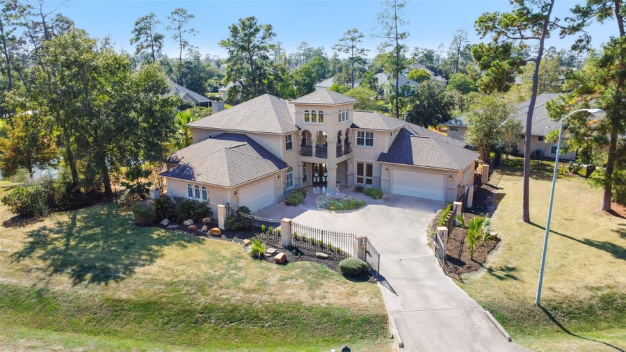 Property photo for 8114 Hideaway Lake Circle, Spring, TX