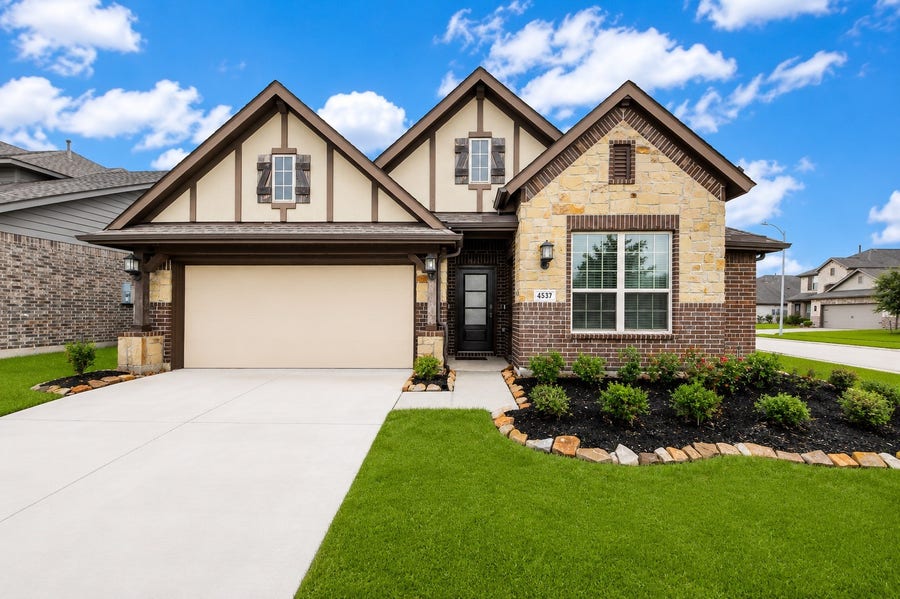 Property photo for 4537 Whitehaven Pine Way, Rosharon, TX