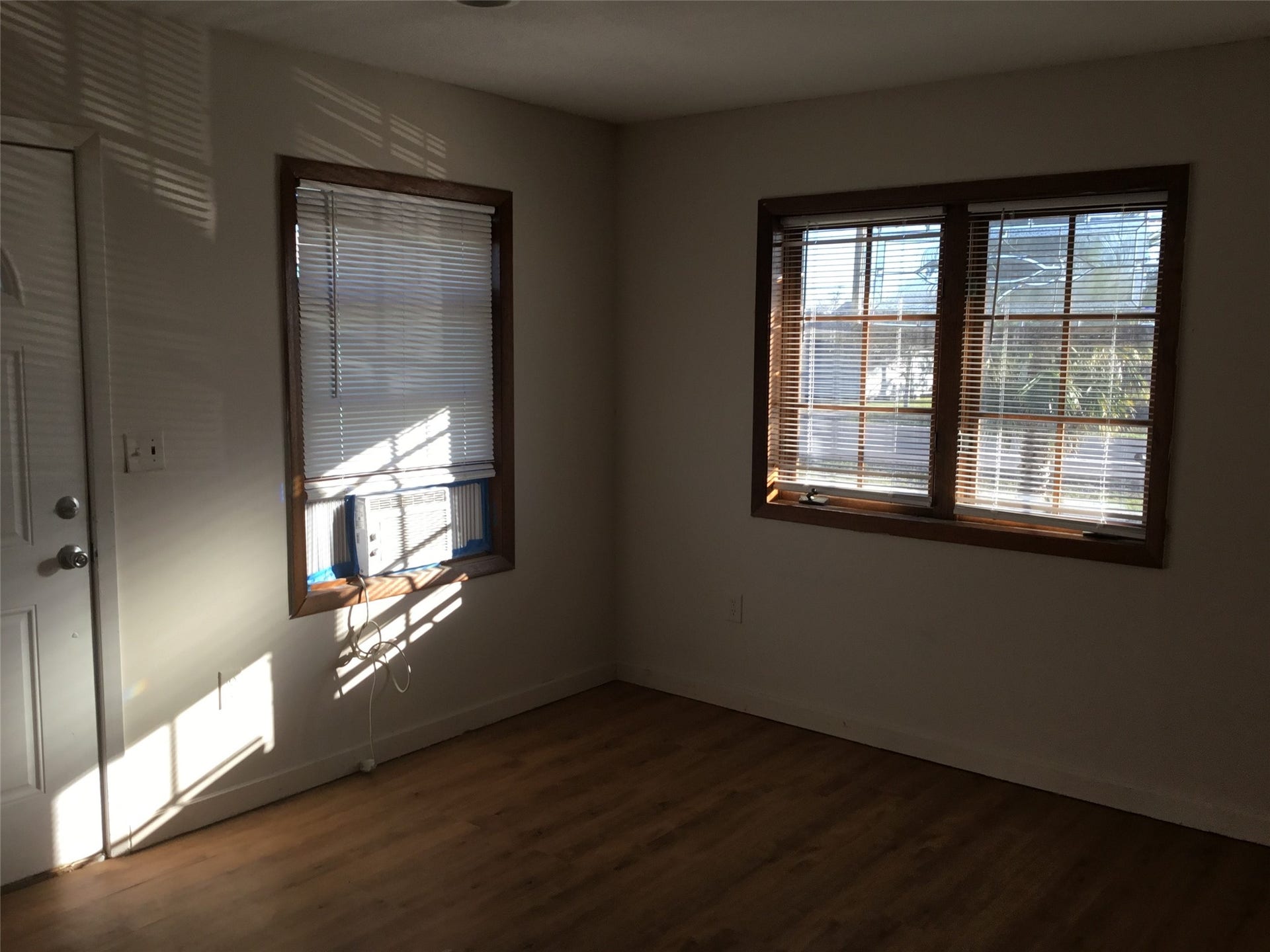 1404 E Bayshore Drive, #B, Dickinson, TX 77539 Bedroom 1