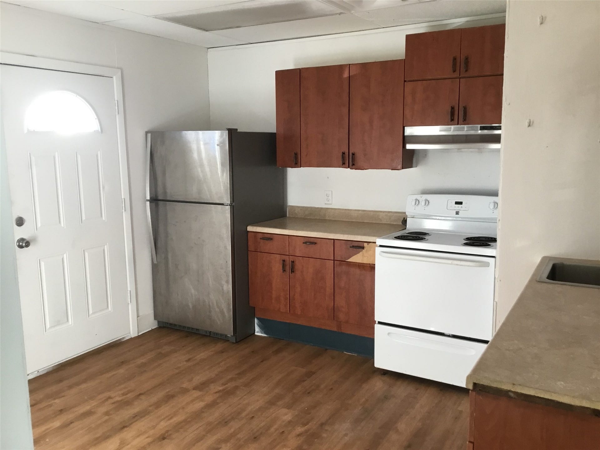1404 E Bayshore Drive, #B, Dickinson, TX 77539 Kitchen