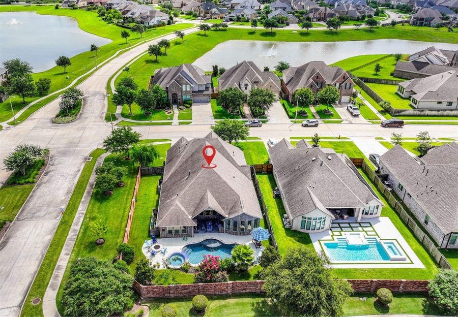 Property photo for 1602 Noble Way Court, League City, TX