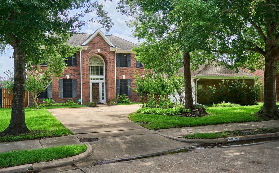 Property photo for 2610 Lakeside Village Drive, Missouri City, TX